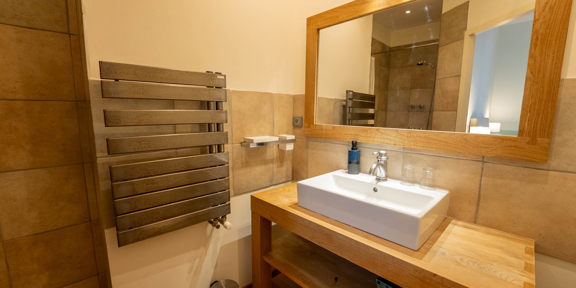 LE CHÂTEAU - étage - Salle d'eau Chambre SERANNE