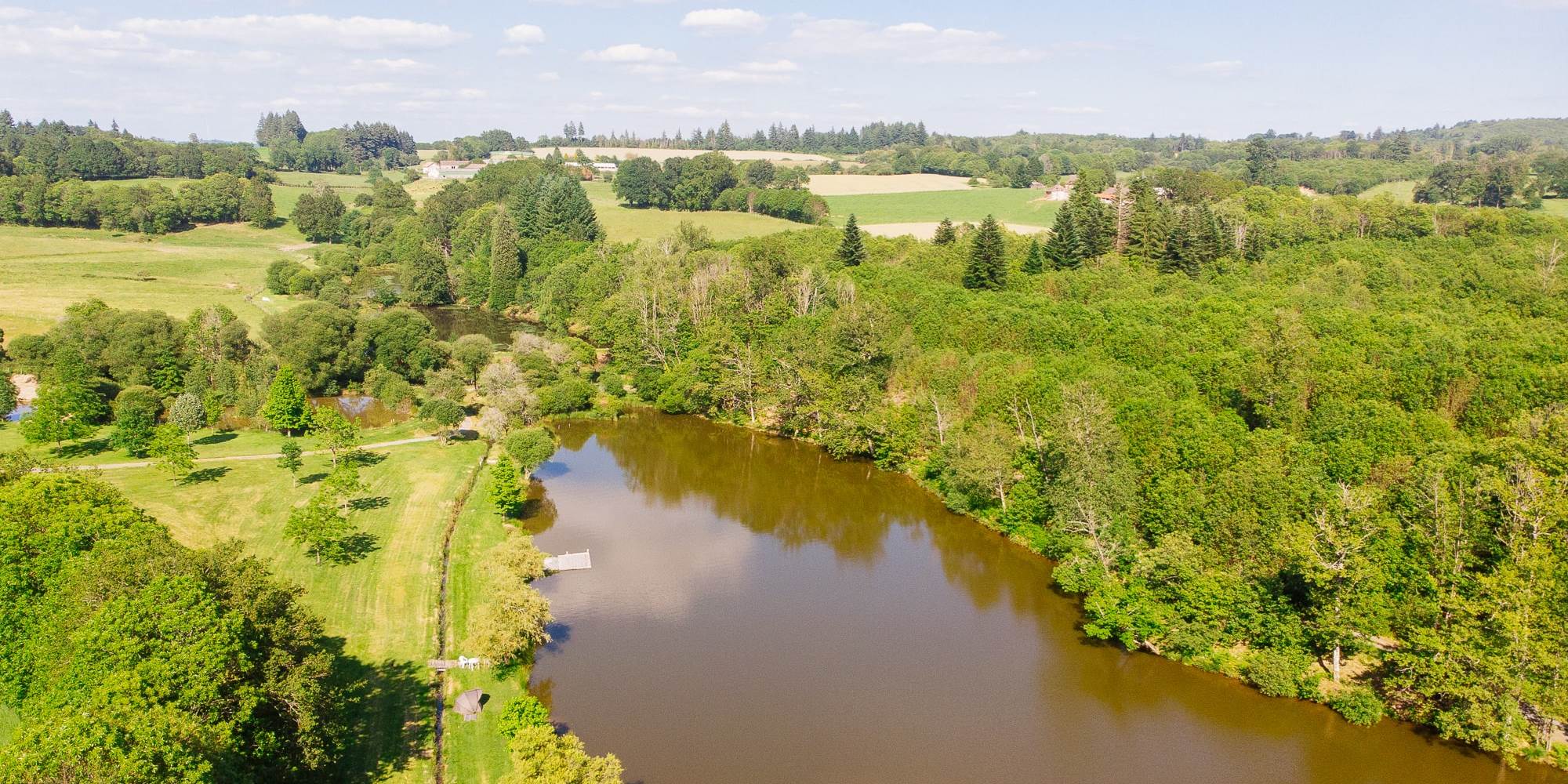 LAC VUE AERIENNE DOMAINE DE PUYREGONDE