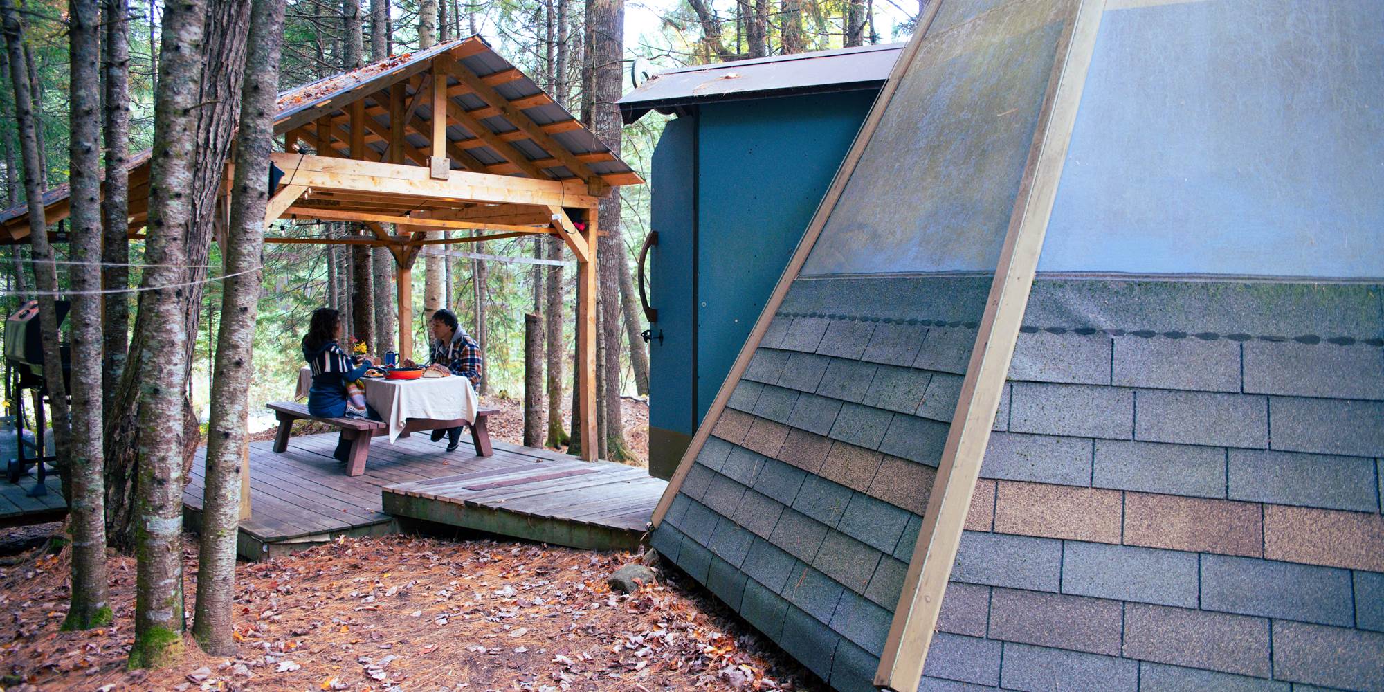Tipi oiseau-bleu repas-min