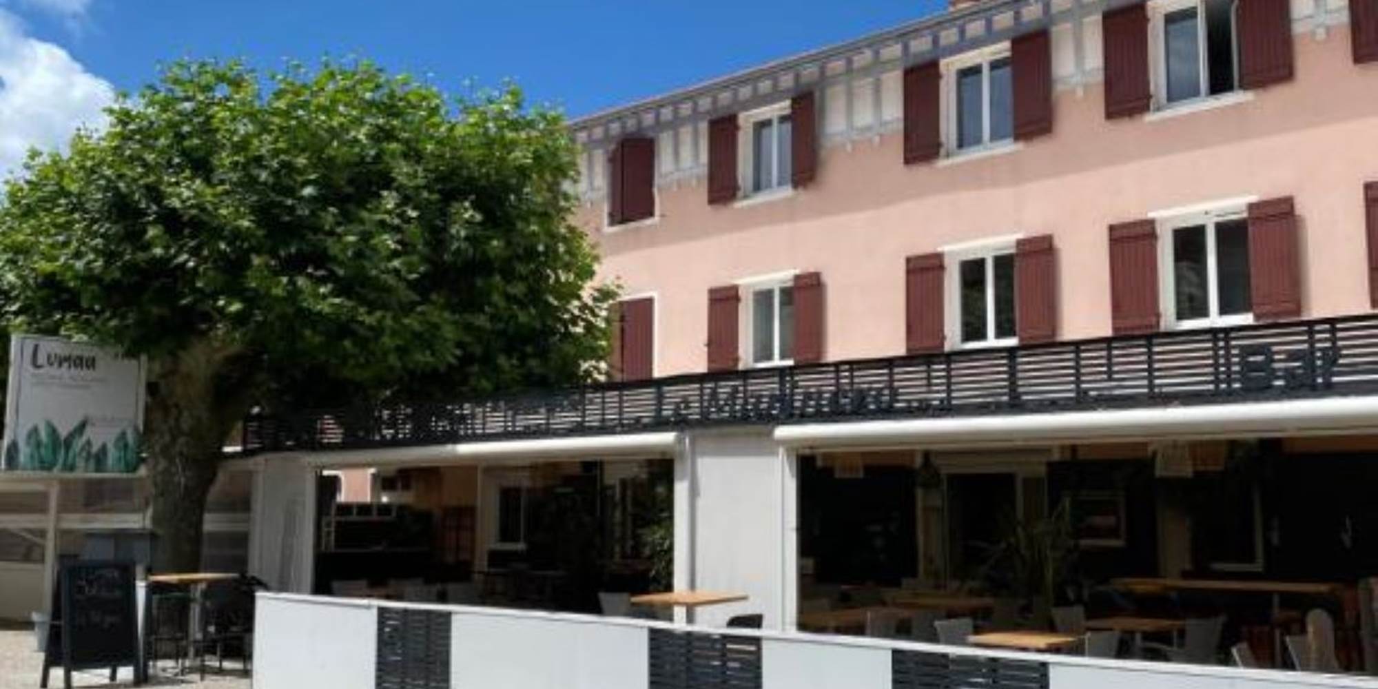 façade rue piétonne