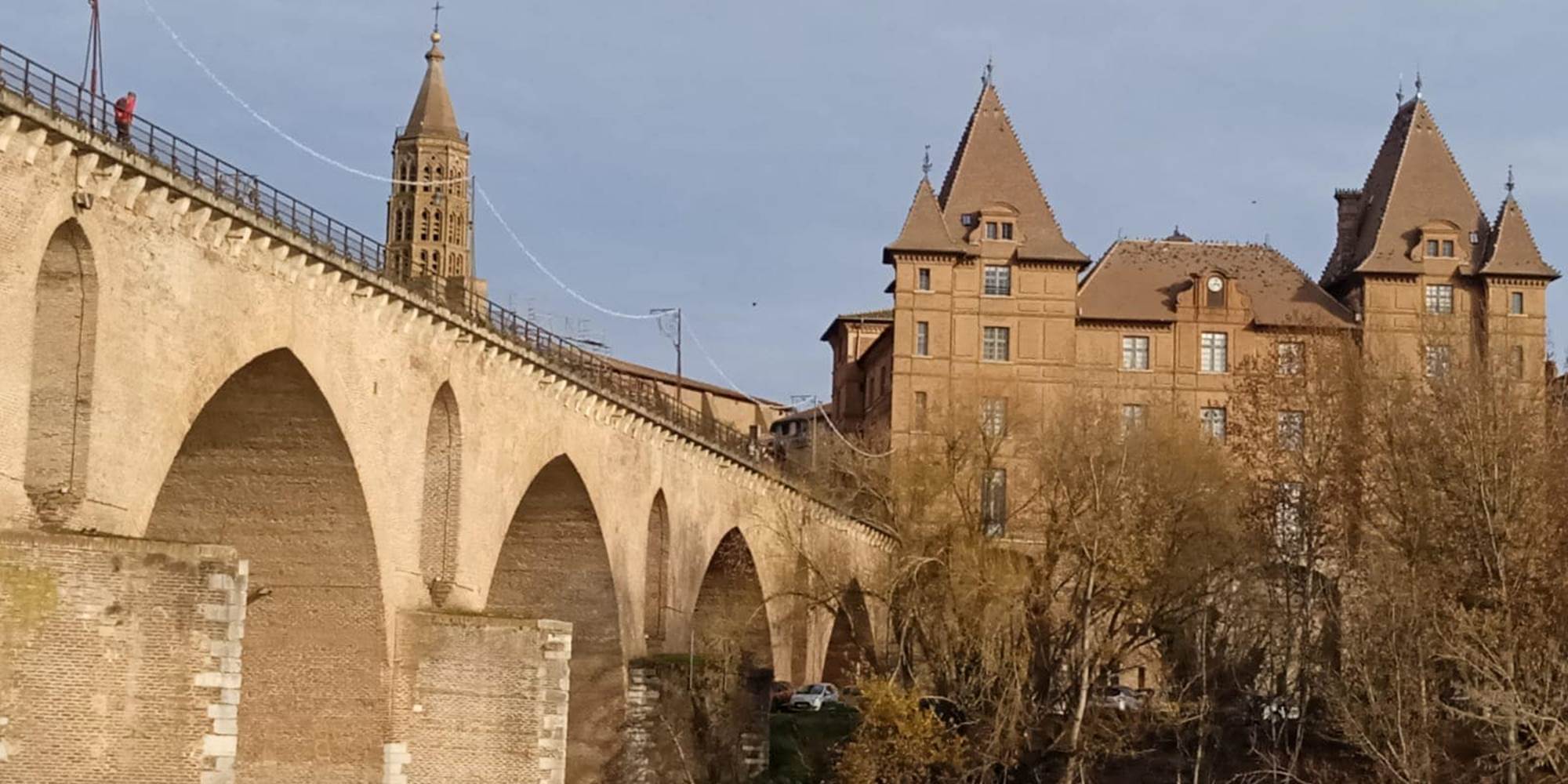 Le Pont Vieux, l'Eglise Saint-Jacques et le Musée Ingres Bourdelle