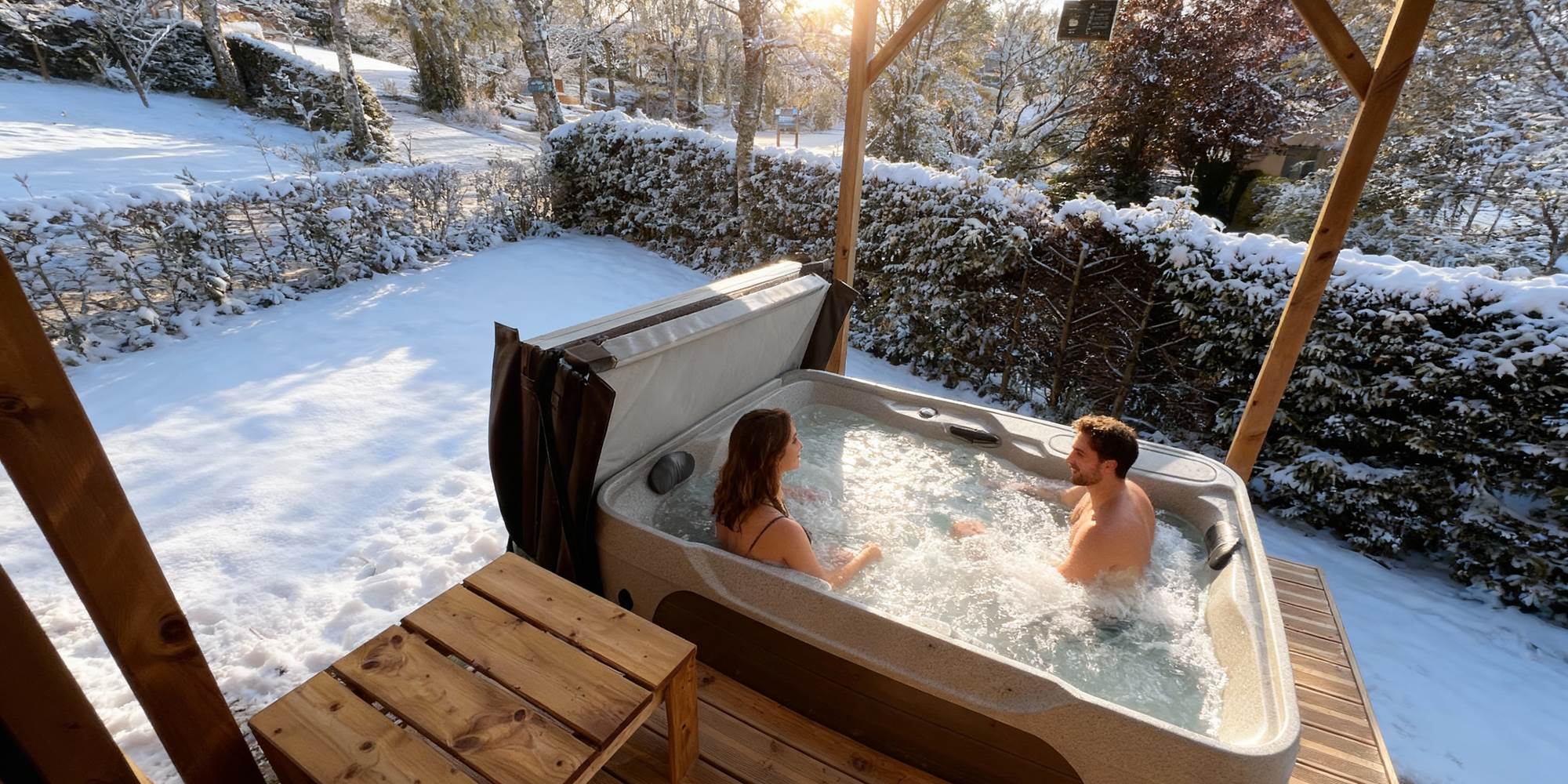 HY•Lødge Spa 4 personnes avec spa privatif