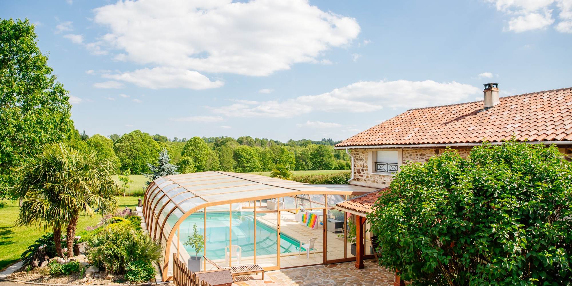 PISCINE COUVERTE ET CHAUFFEE