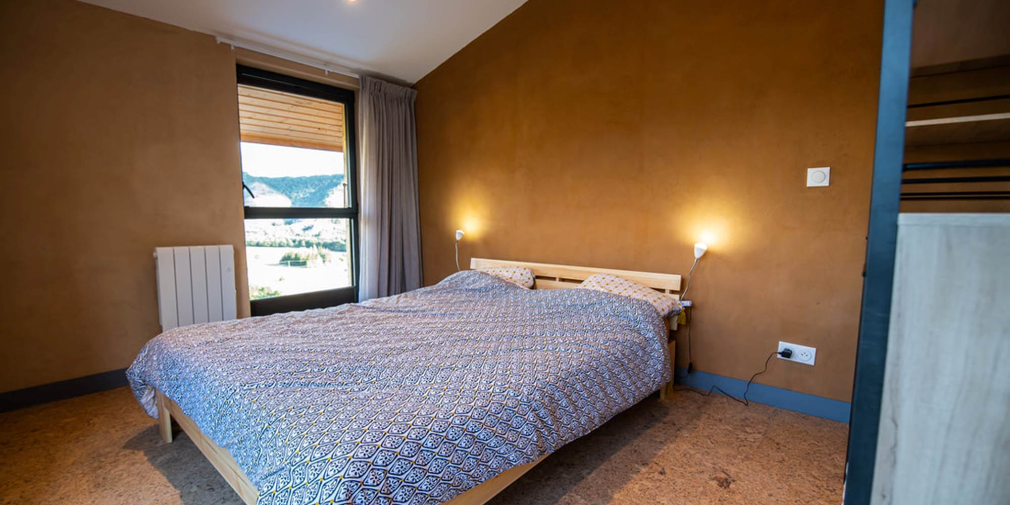 HALTE AIR ET GO - Gîte Cheval Blanc - Chambre Double