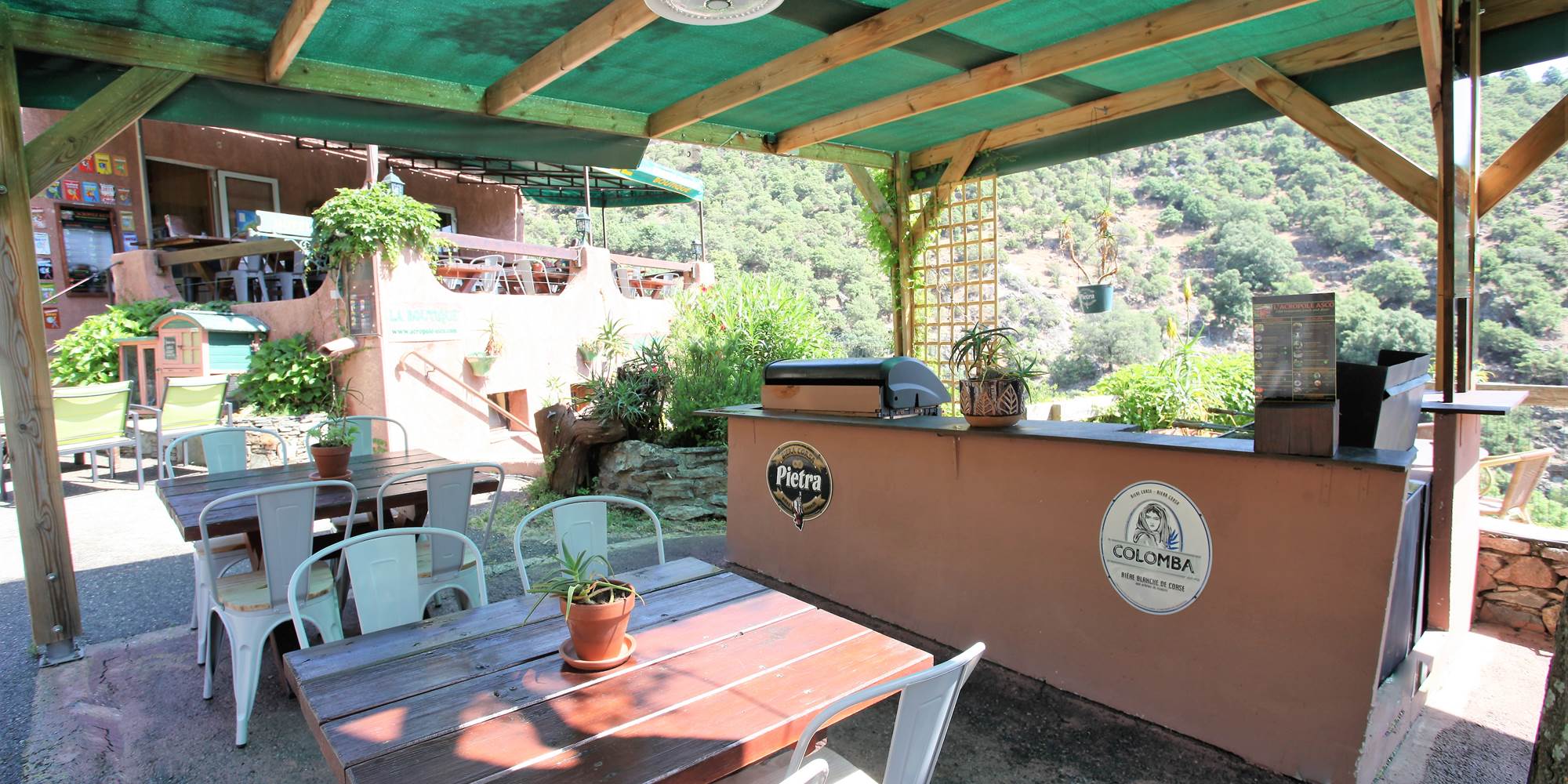 TERRASSE ROUTE