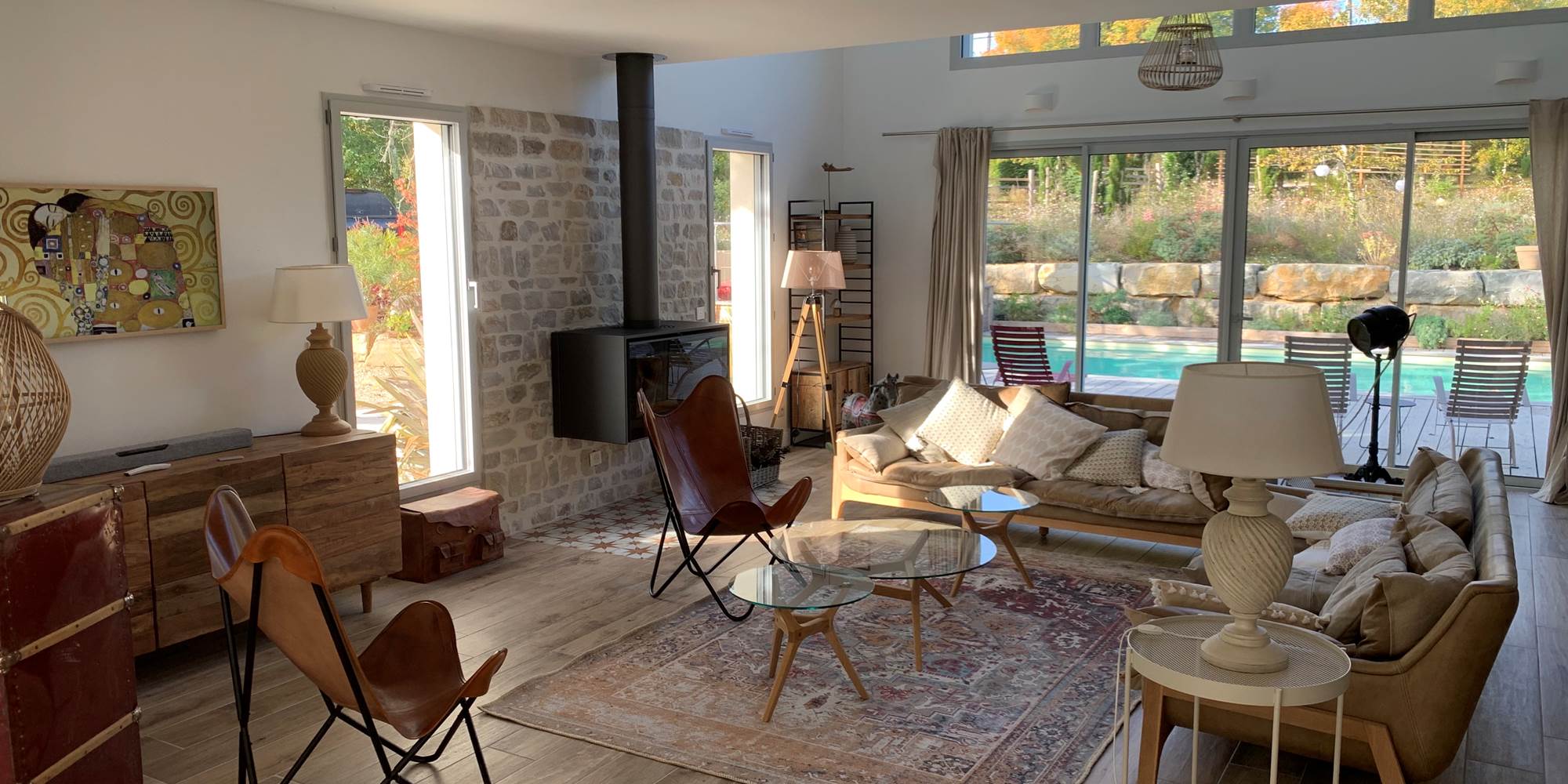 Salon et piscine
