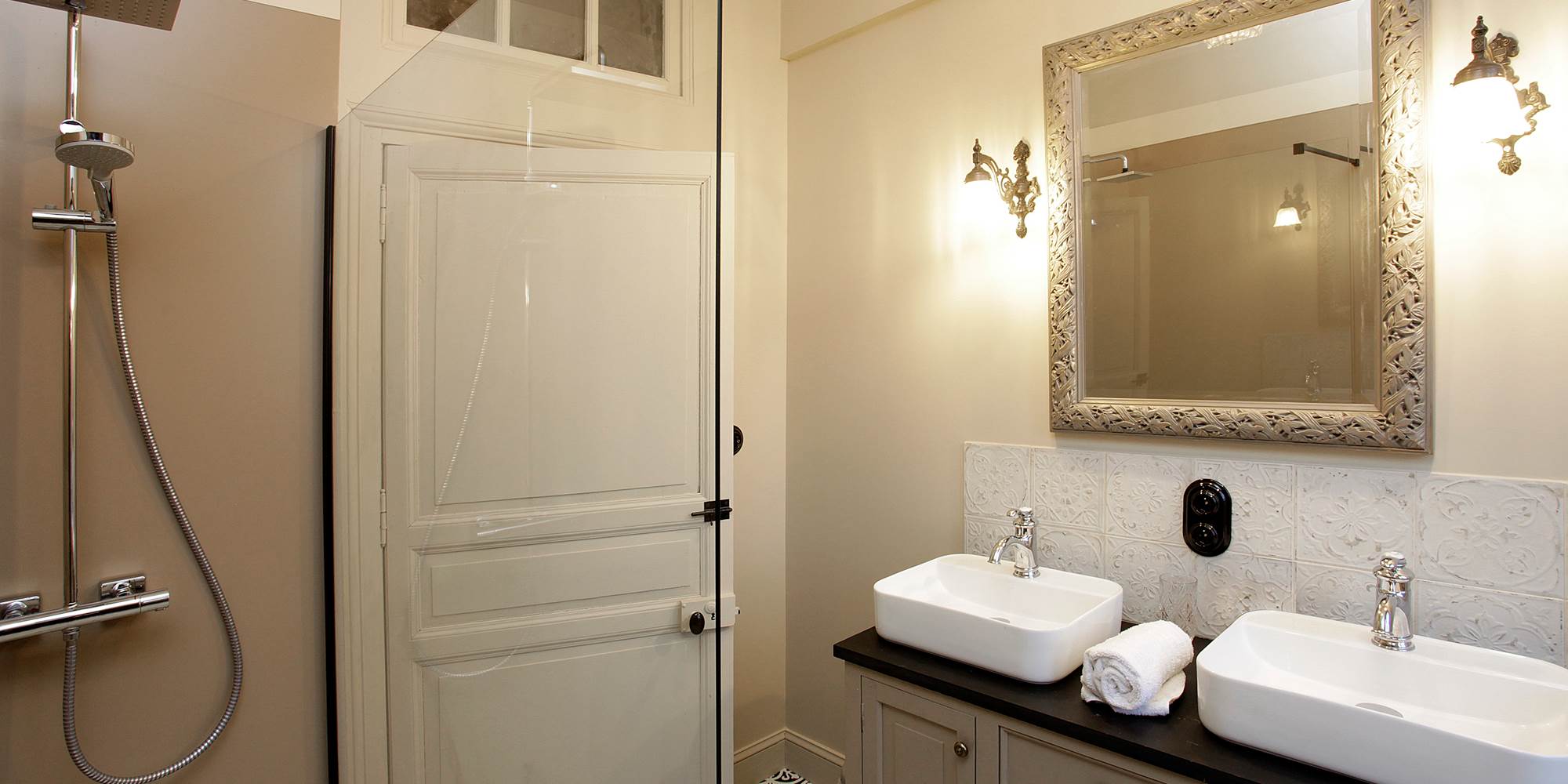 SALLE D'EAU - ÉTAGE