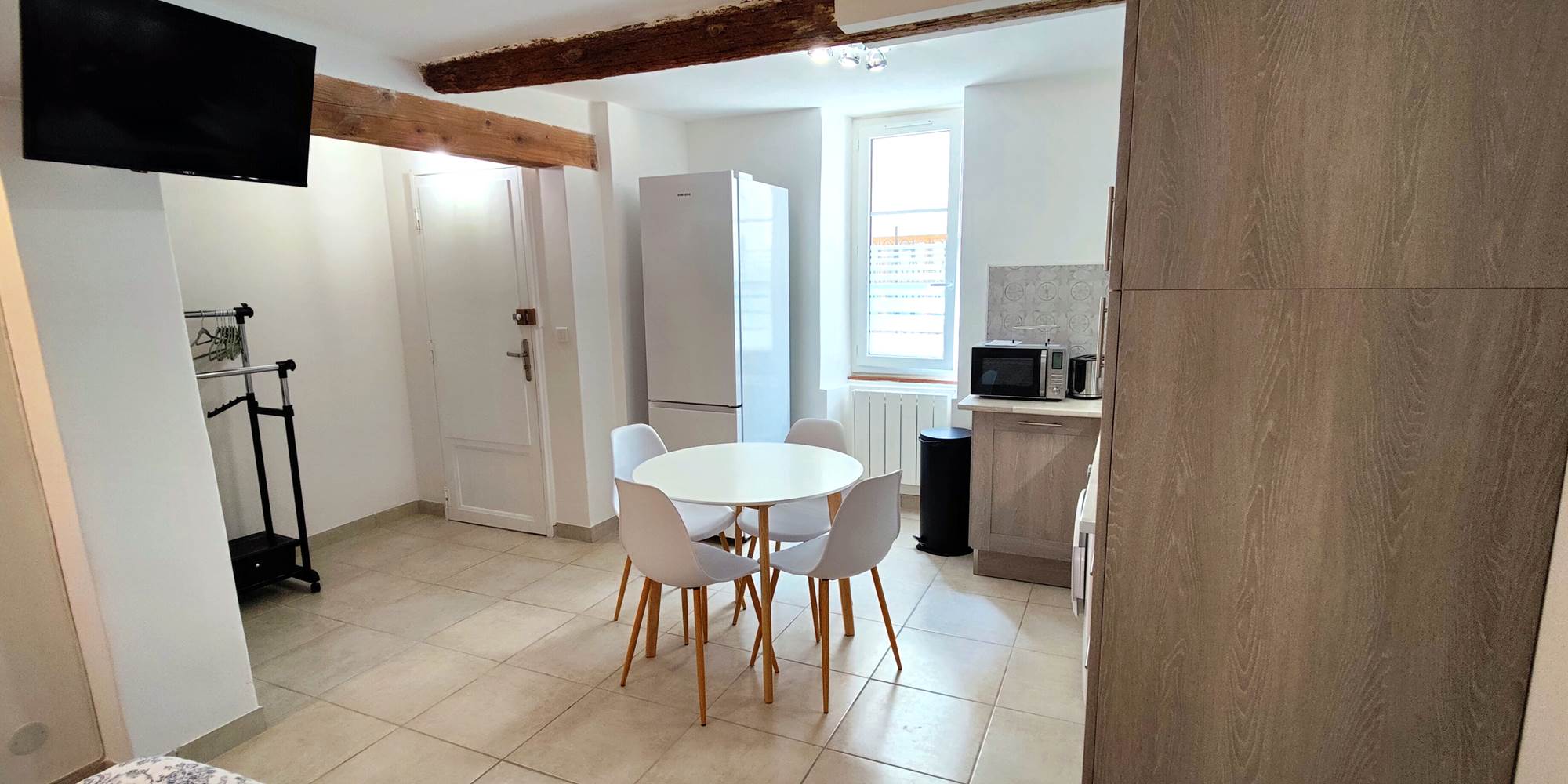 Cuisine et entrée au rez de chaussée