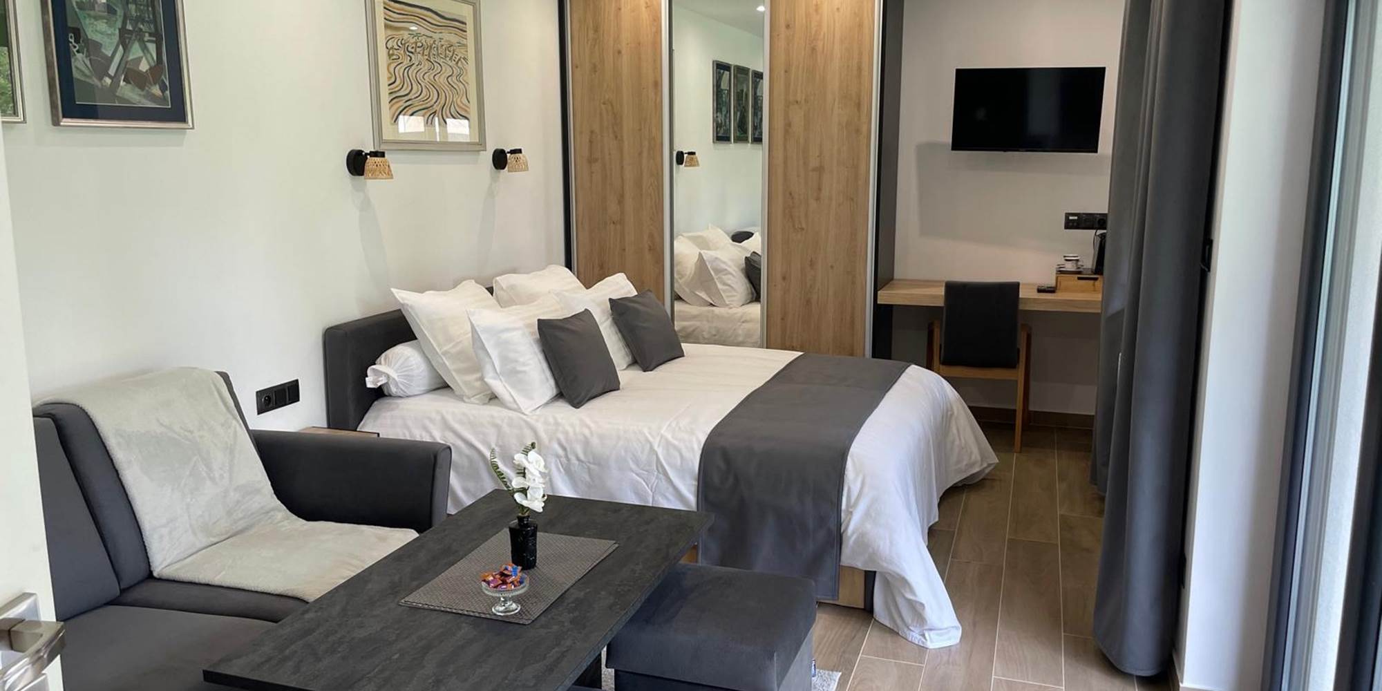 7050a95c-1dba-414f-87bd-7f2ad4177422