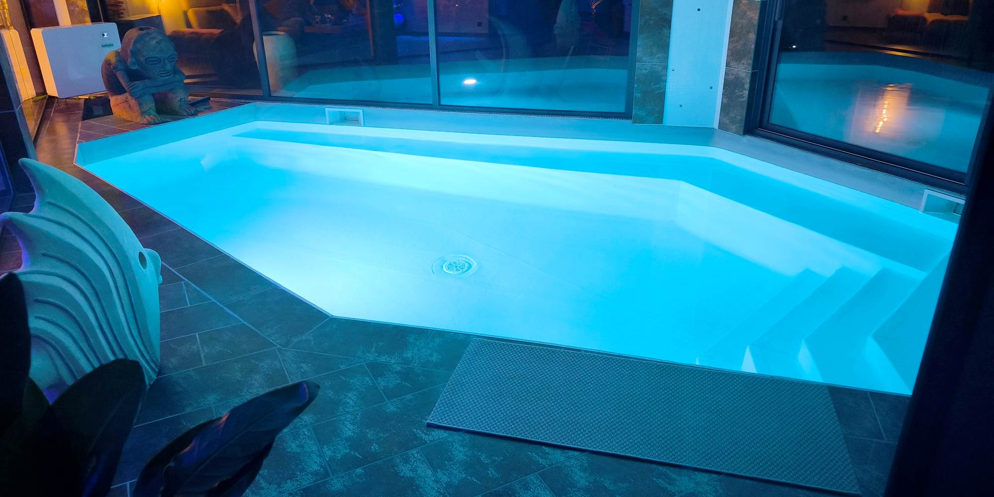 Piscine intérieure chauffée - Bien-être