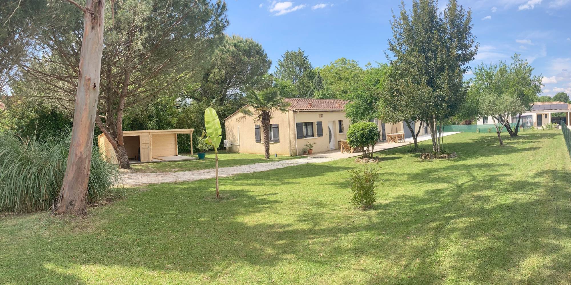 vue résidence DOMANIEM jardin ensoleillé