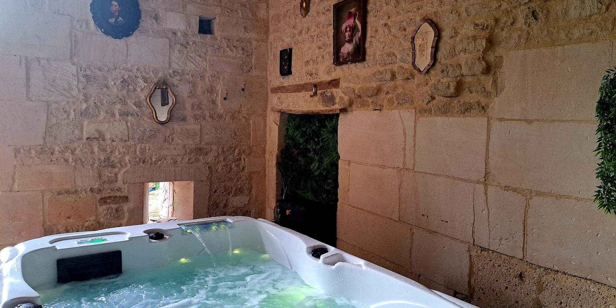 Le Logis du Meunier, logement insolite et romantique avec spa privatif