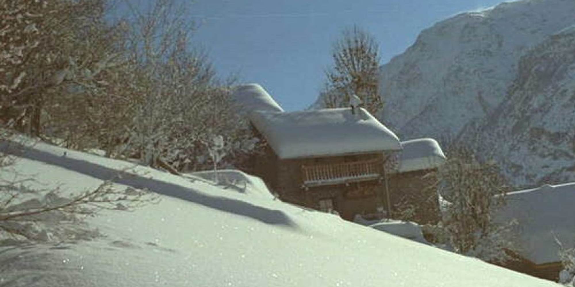 Arrière de la masion donnant sur l'alpage.