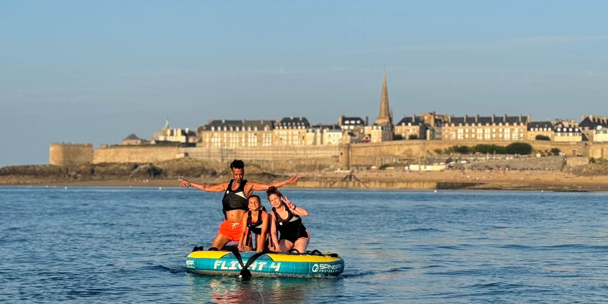 Bouée tractée Saint-Malo-presta