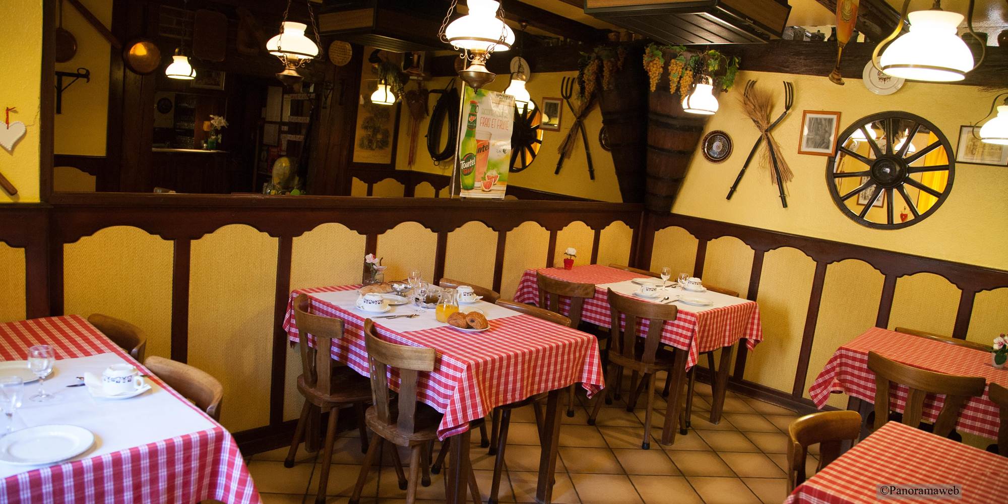 Salle Petit déjeuner Hotel Restaurant Zum schnogaloch Alsace Obernai