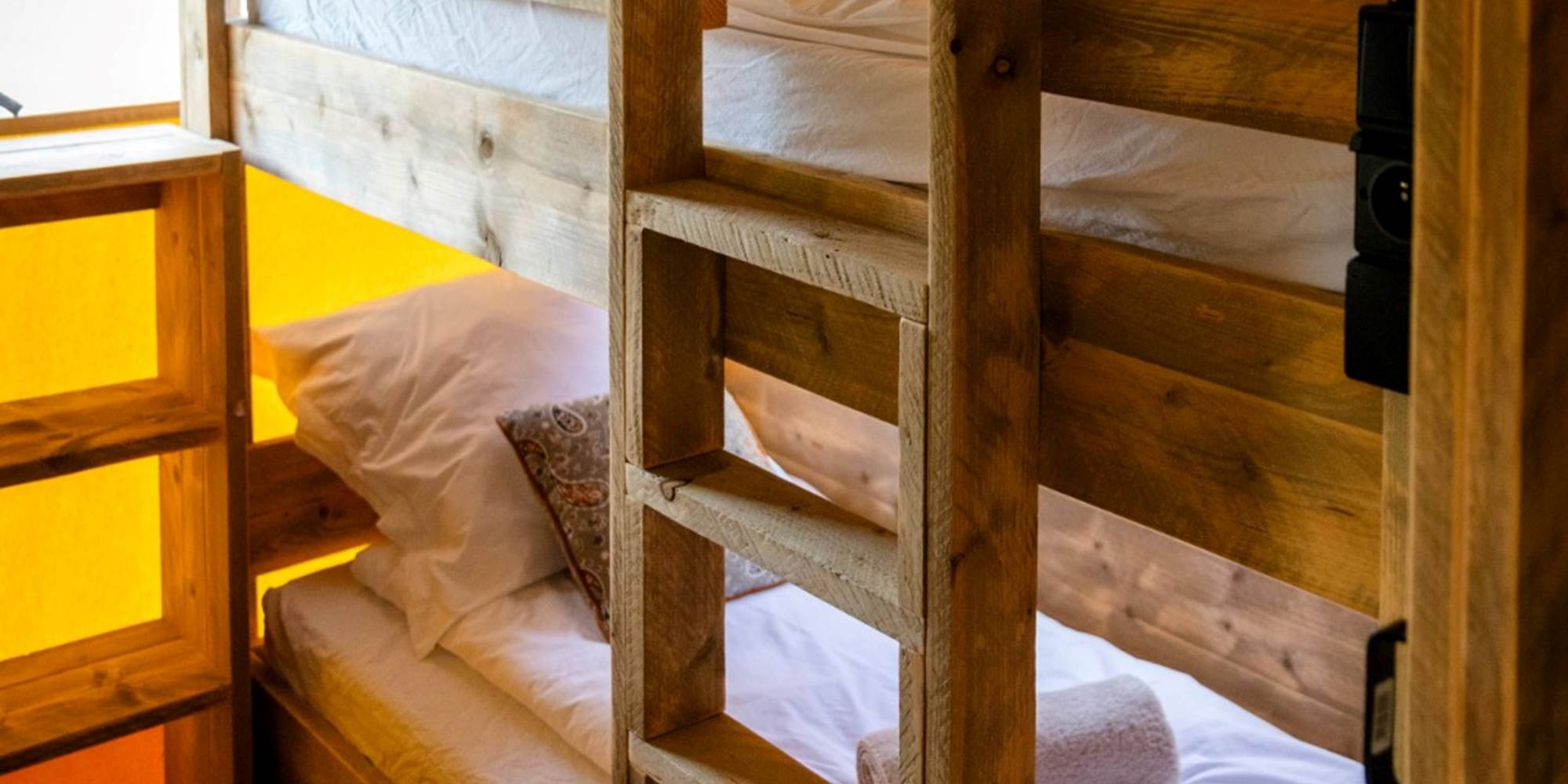 chambre lits superposés écolodges sunshine et sunset