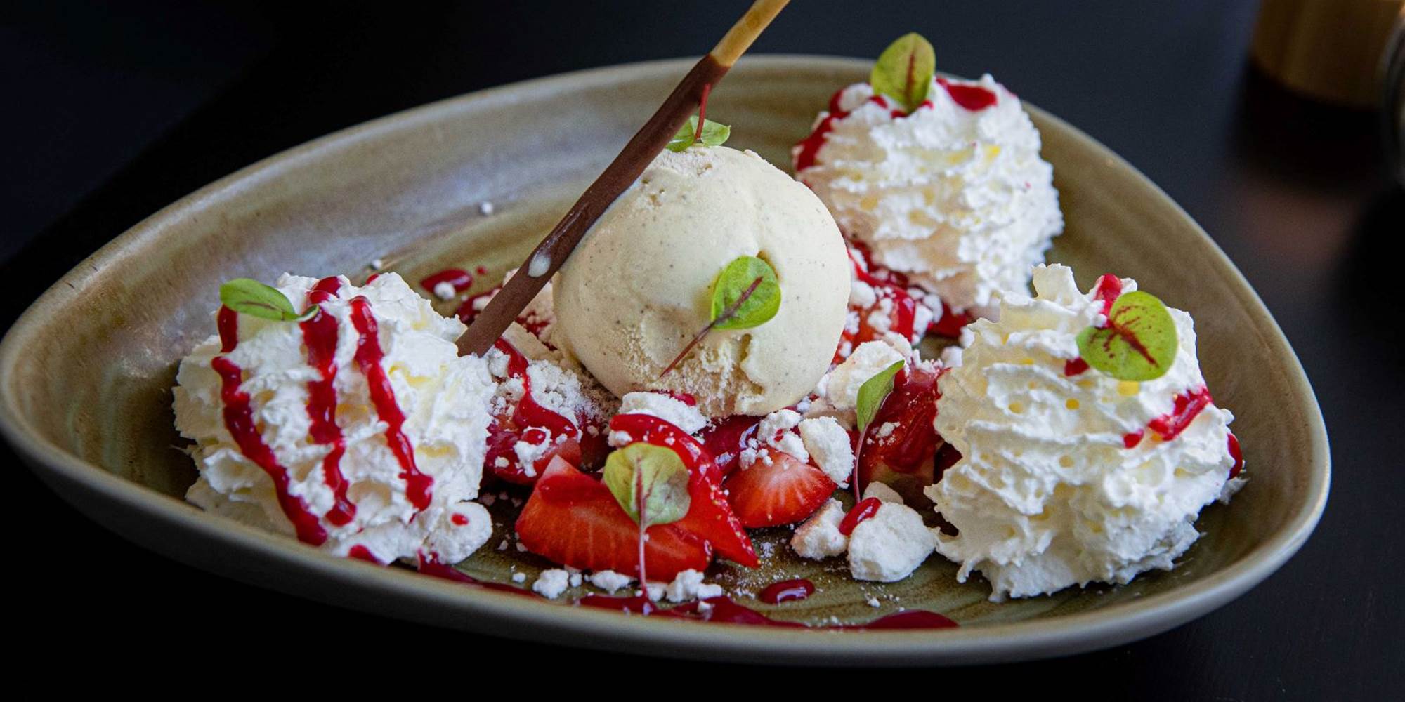 Fraises façon vacherin