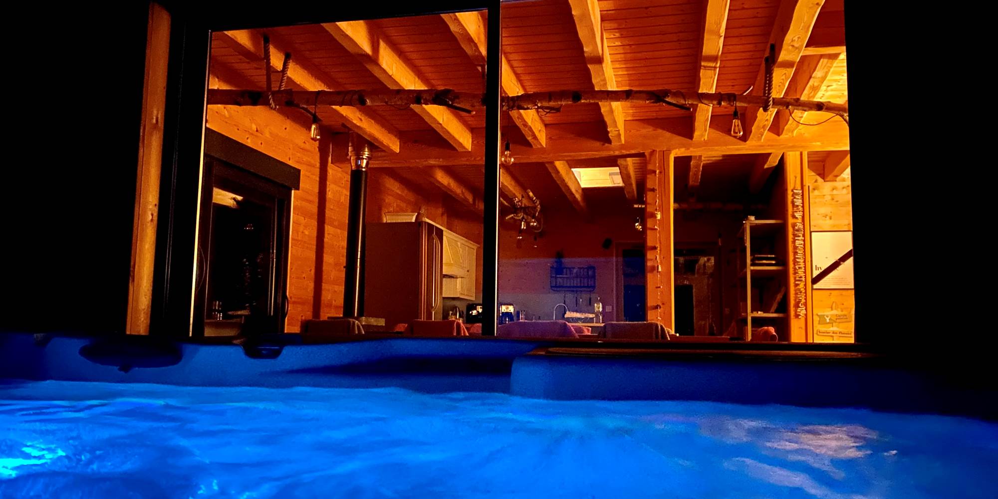 Vue de nuit depuis le spa