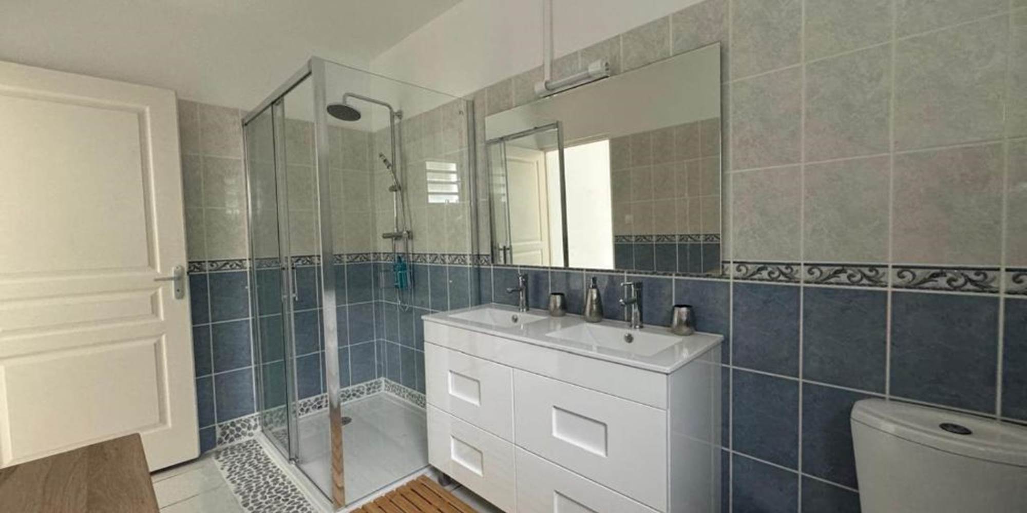 KAZ ARVOR salle de bain