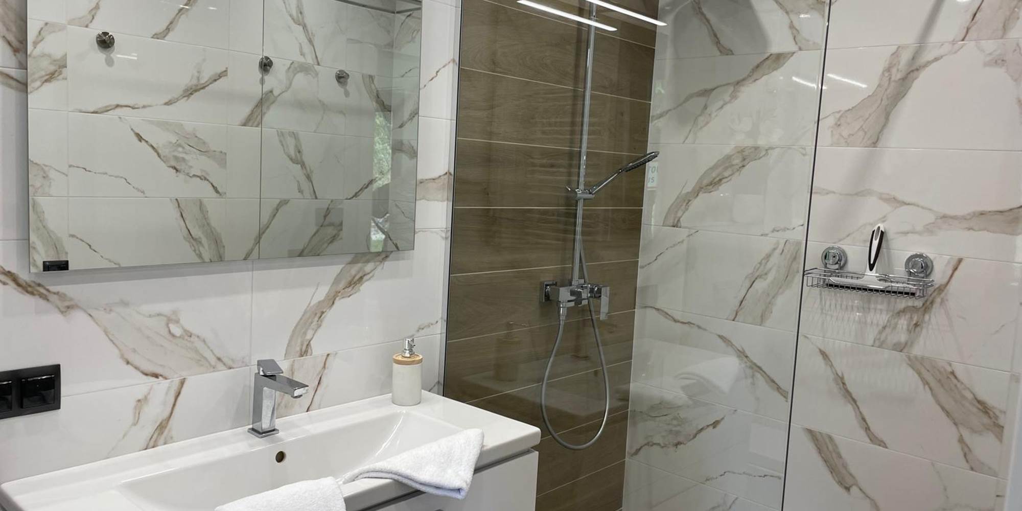 38122df2-2bd8-461b-a2e8-82e415e53e9c