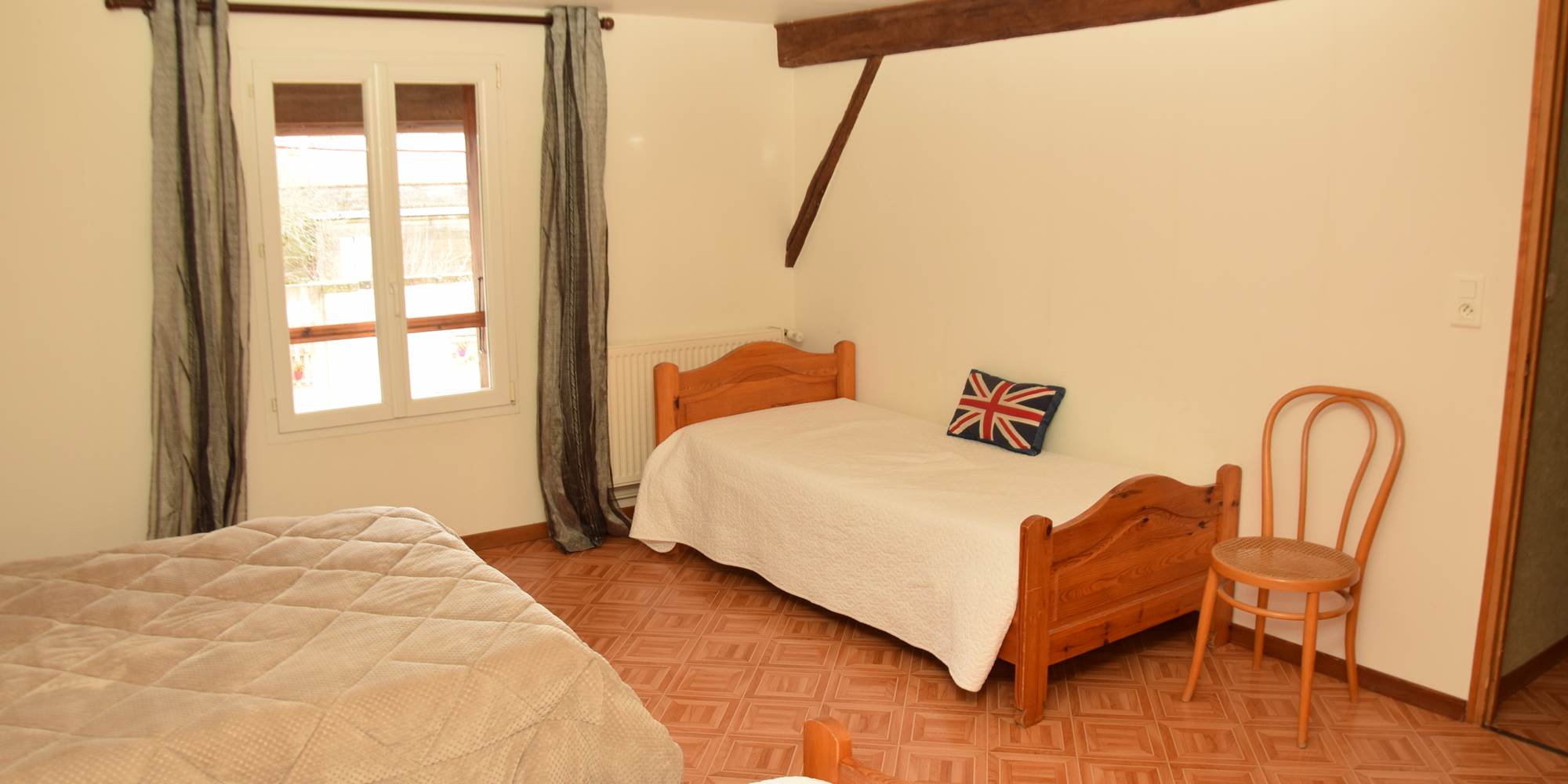 LA-SENTE-DES-VIGNES-LE-GITE-Chambre-3