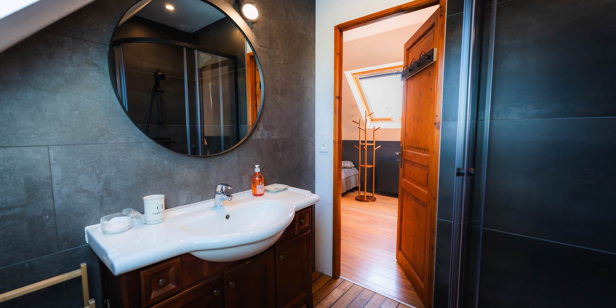 Chambre les danseurs: la salle de bain