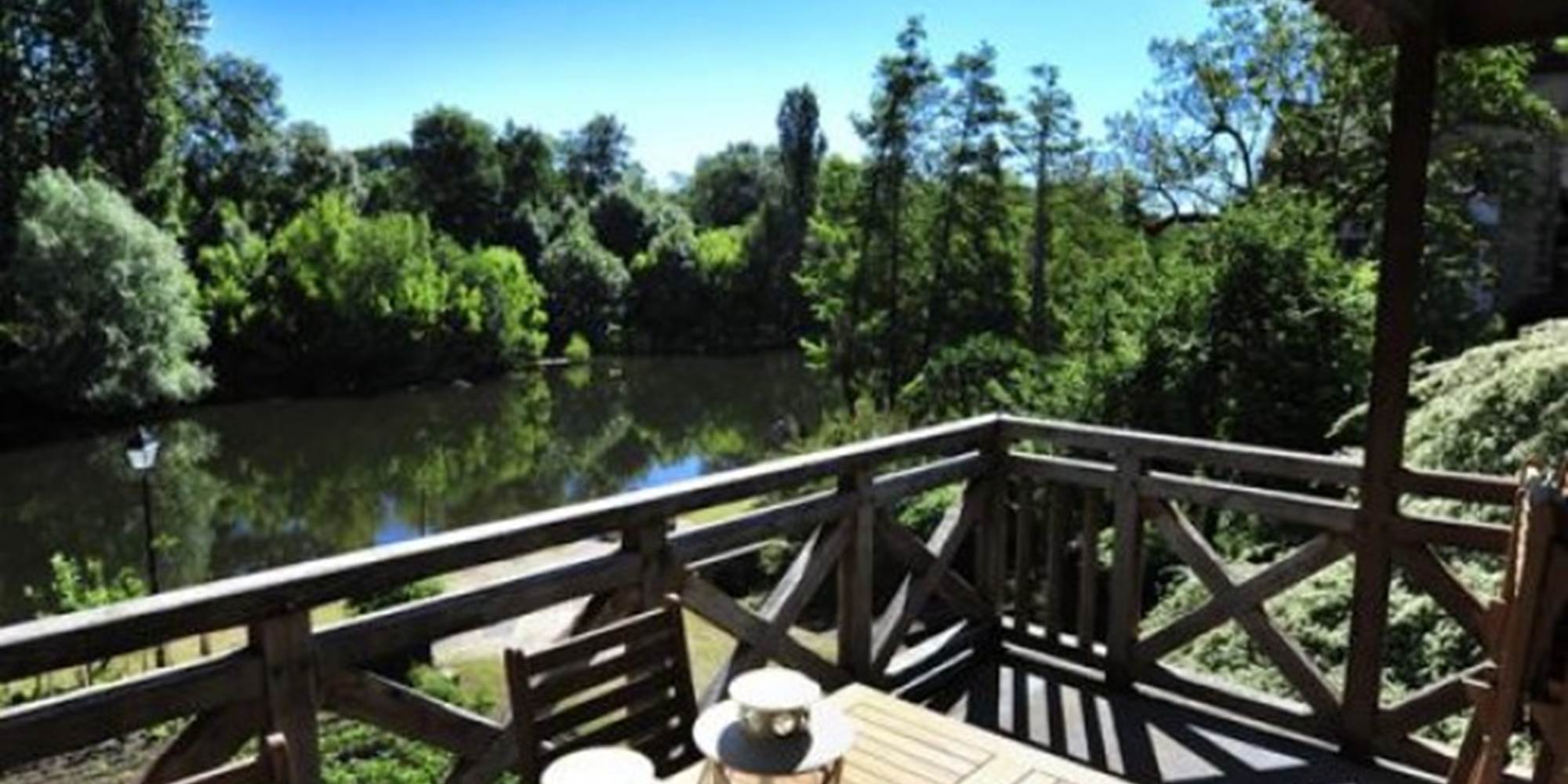 Vue du balcon sur la Dordogne
