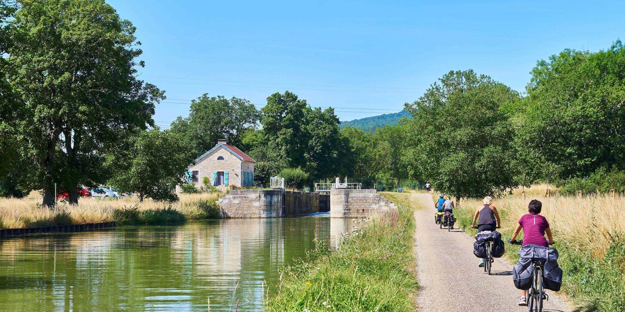 Ecluse du Banet: Véloroute du Canal de Bourgogne