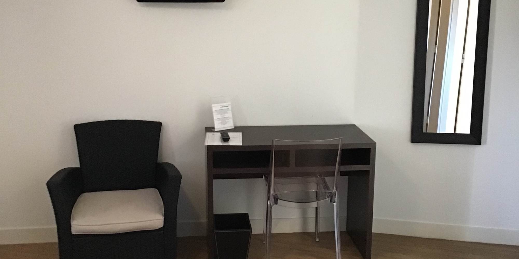 Bureau, TV, Chambre Double