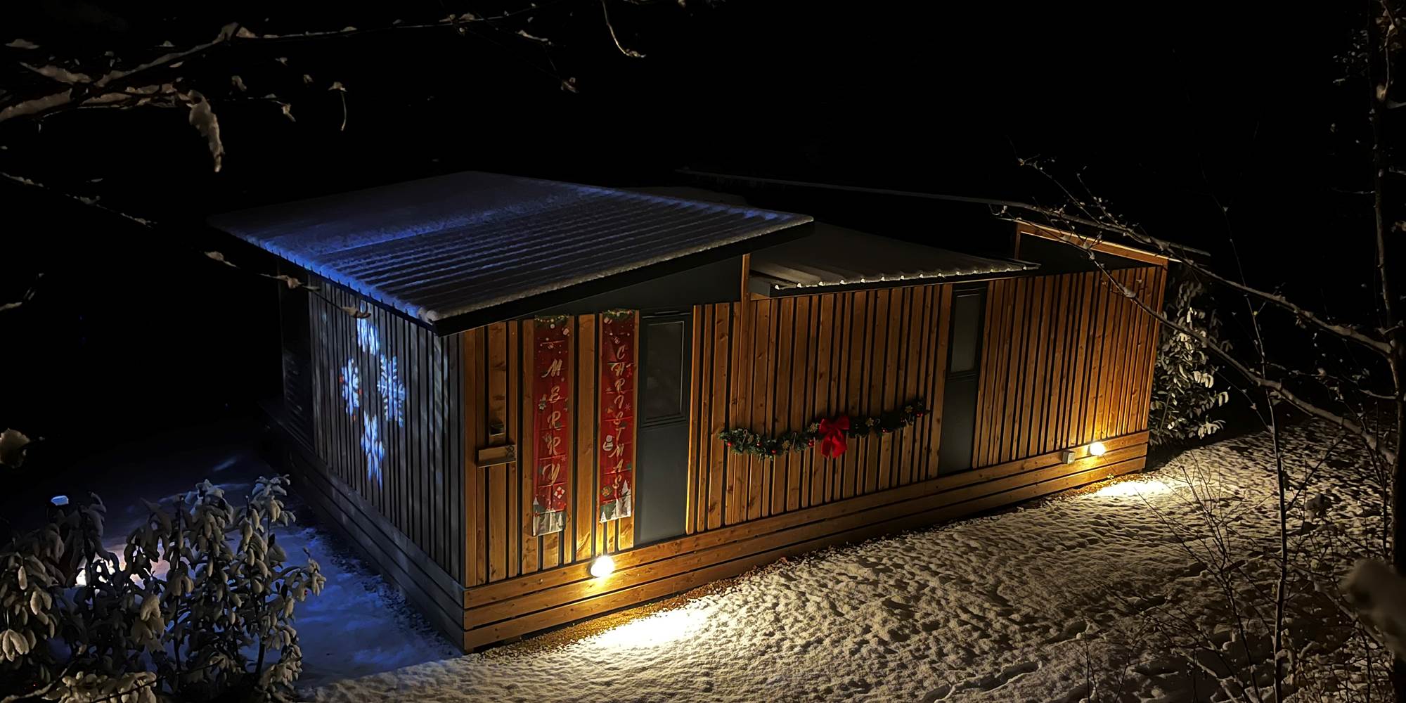 HY•Lødge Spa-5pers en hiver de nuit