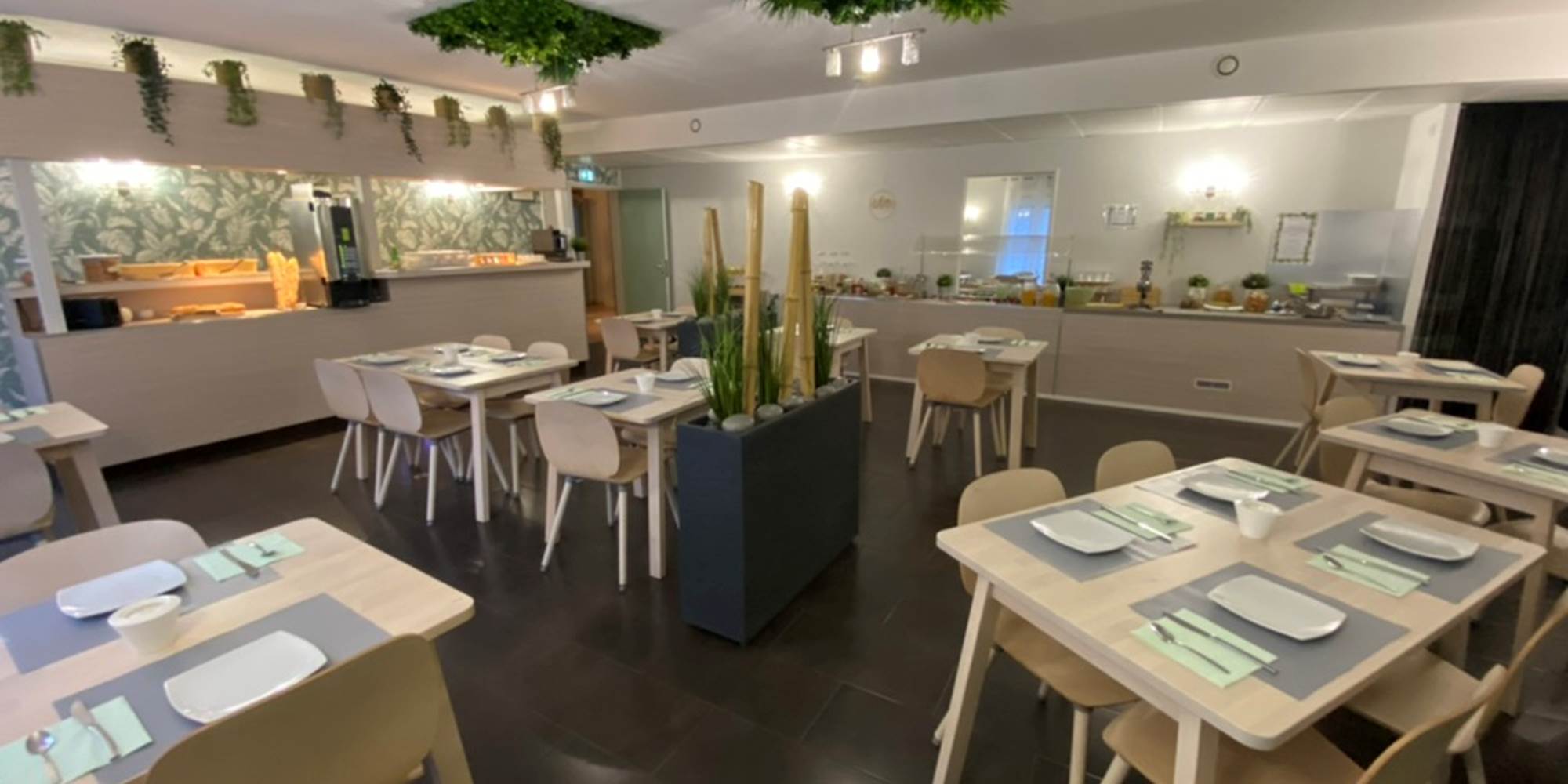 CEF872D4-13E7-46DD-89CE-5FB3CEDB64FD_1_105_c