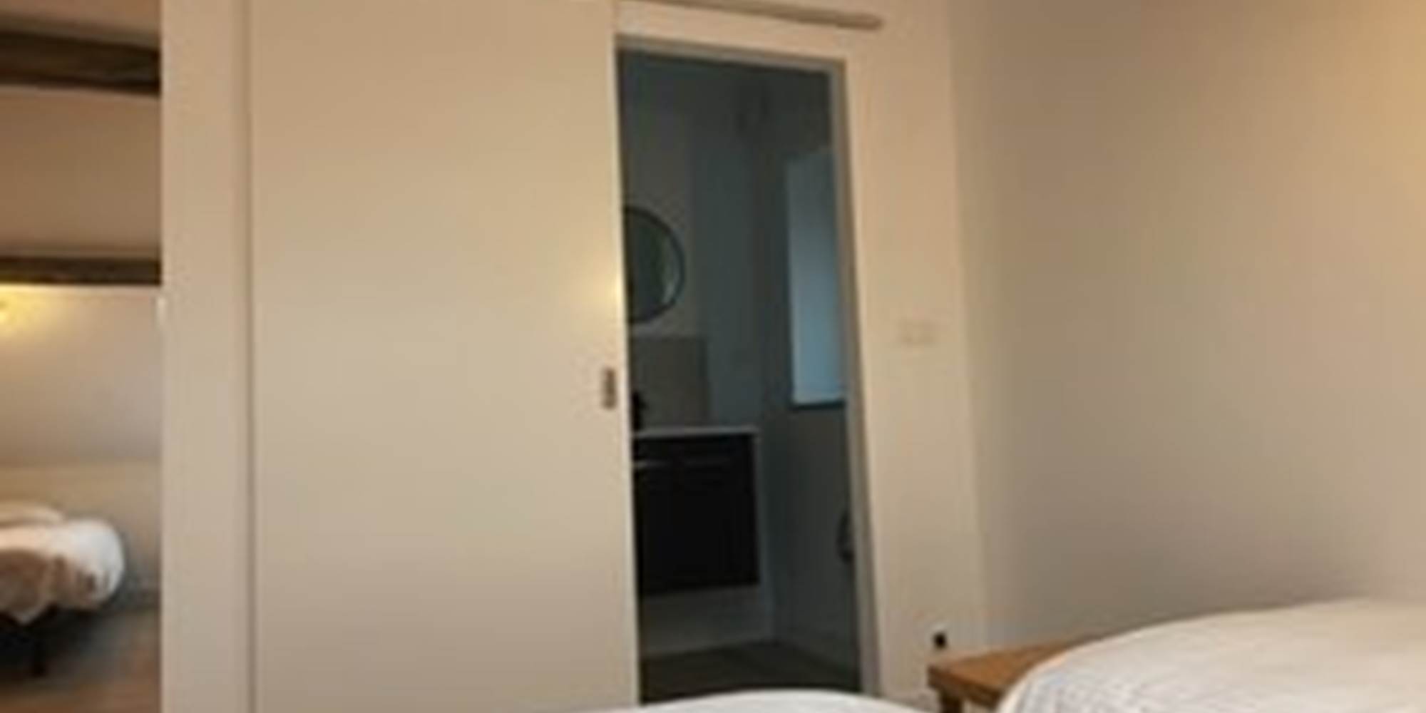 Chambre 6P + Salle de  douche