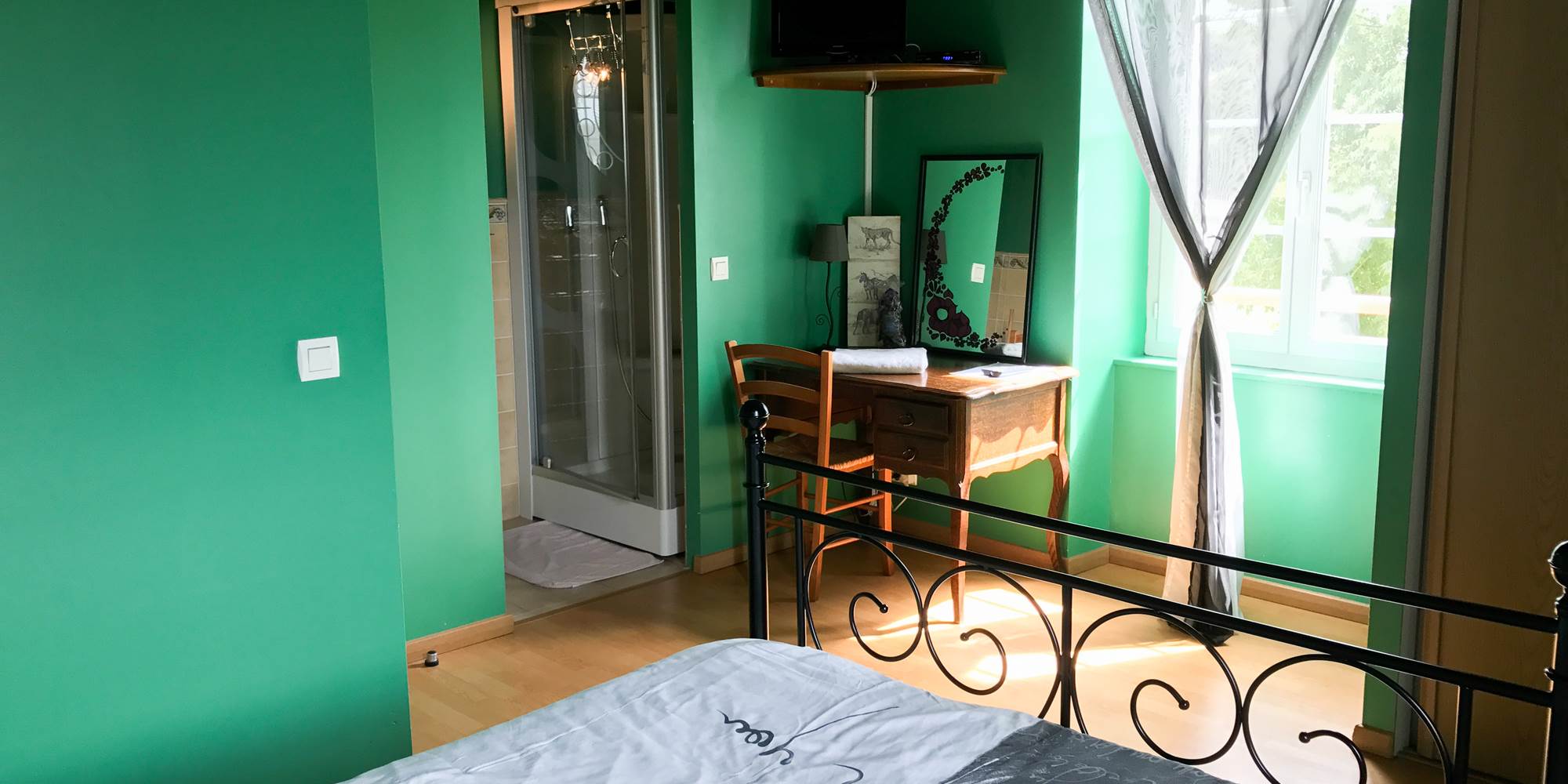 La Demeure de Celeste - Gites Bearn-3- Chambre double 3 avec salle d'eau privative
