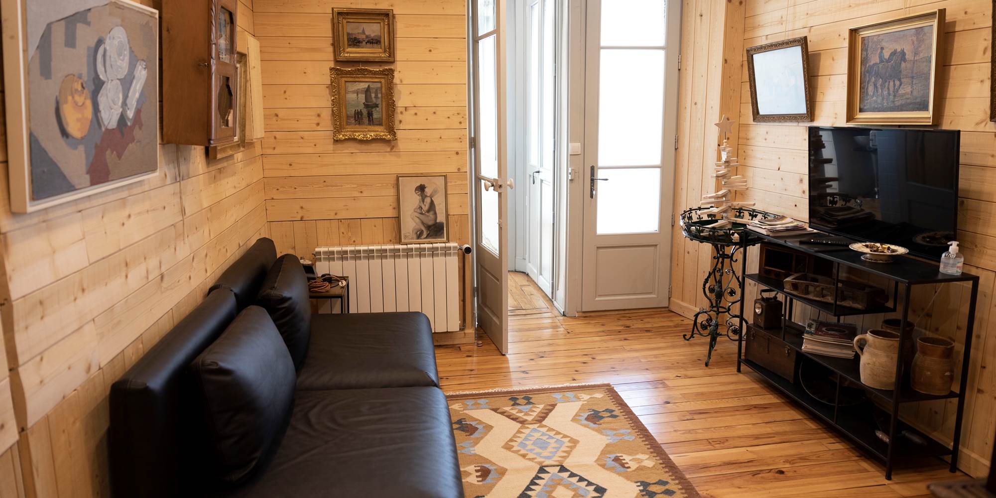 LE 41 AVENUE FOCH SUITE L'ANETO / LE SALON PRIVE