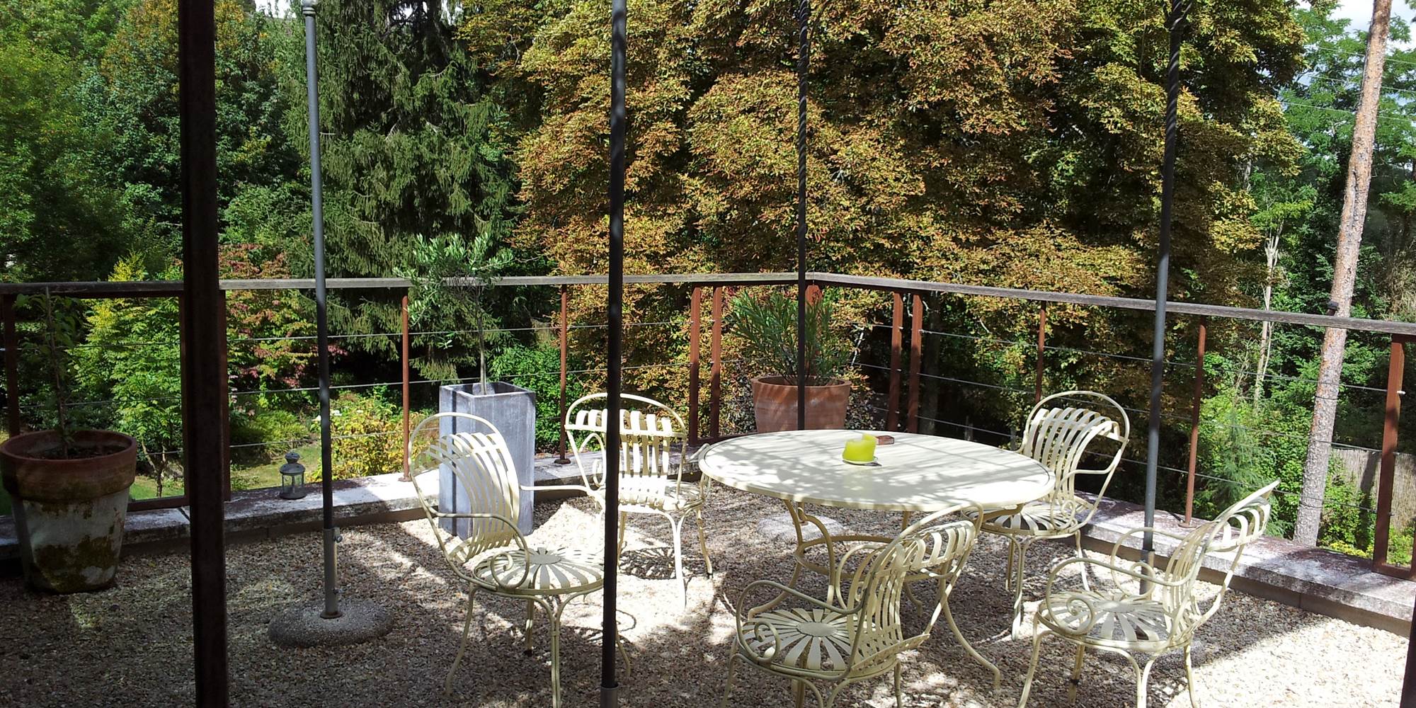 Terrasse Sud 2 tables > 20 personnes