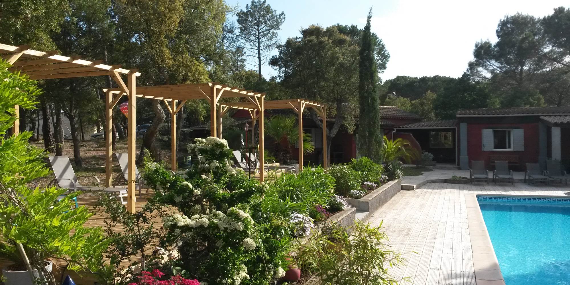 Piscine allée vers Amaryllis