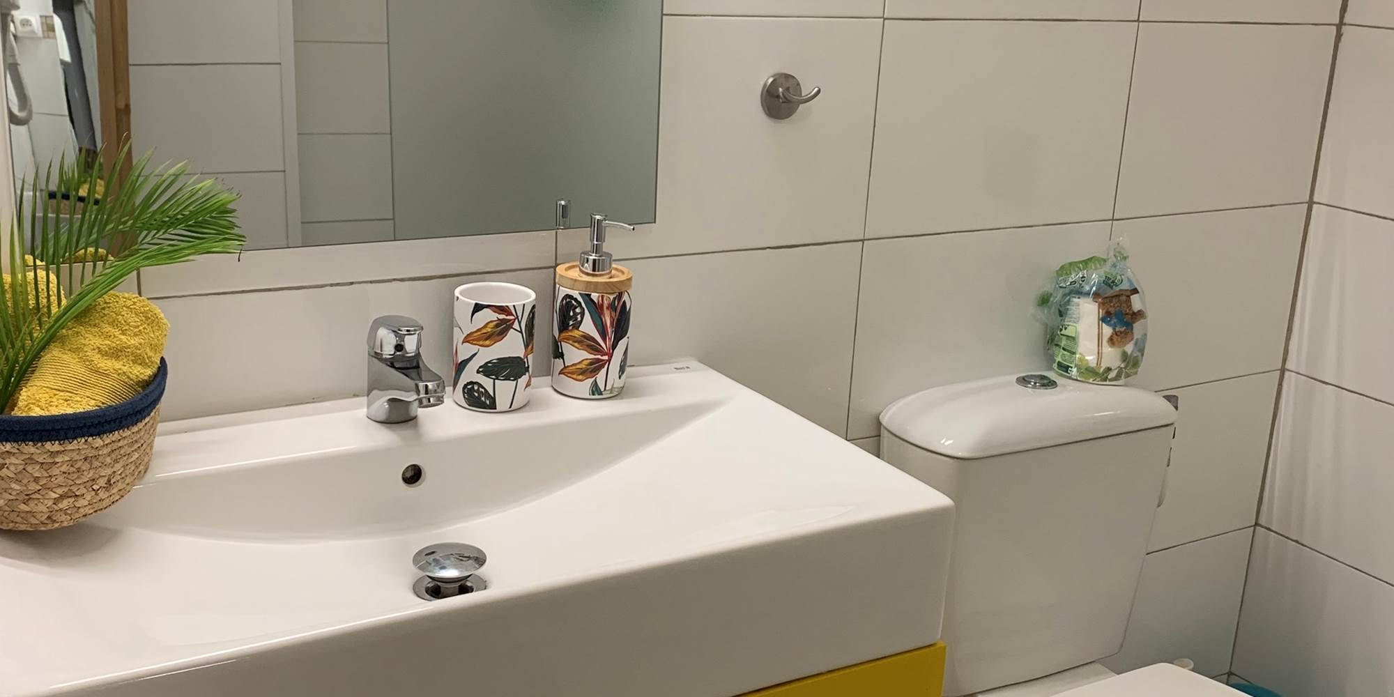 Salle de bain avec douche à l'italienne