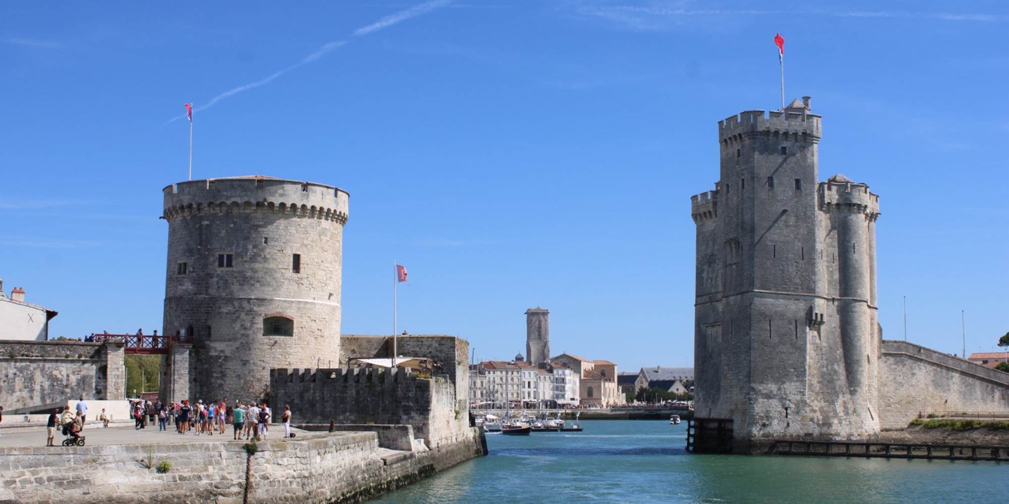 La Rochelle, l'entrée du vieux-port