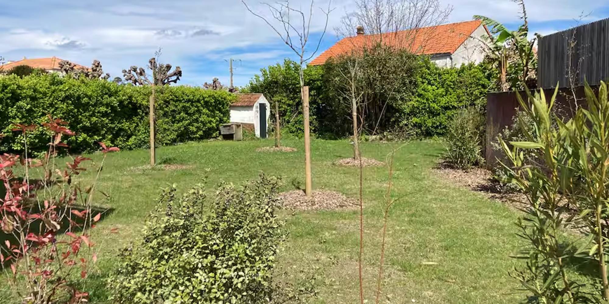 0b4025a3-e591-4b8f-9d1c-2ce865bb3fda