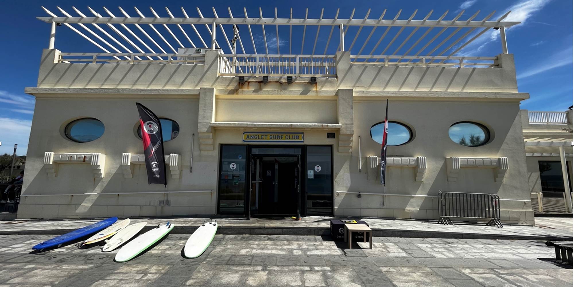 AngletSurfClub-surfschool-club-stage