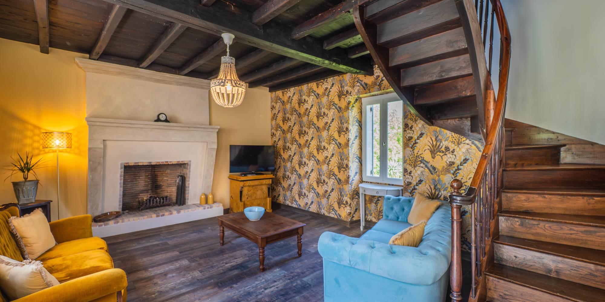 Lounge 2nd house 3