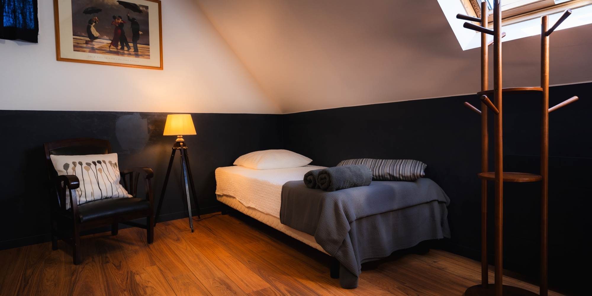 chambre les danseurs: le lit simple