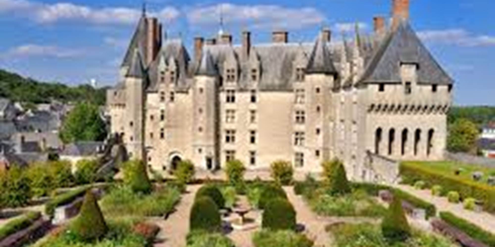 chateau-de-langeais-gite-troglodyte-jacuzzi