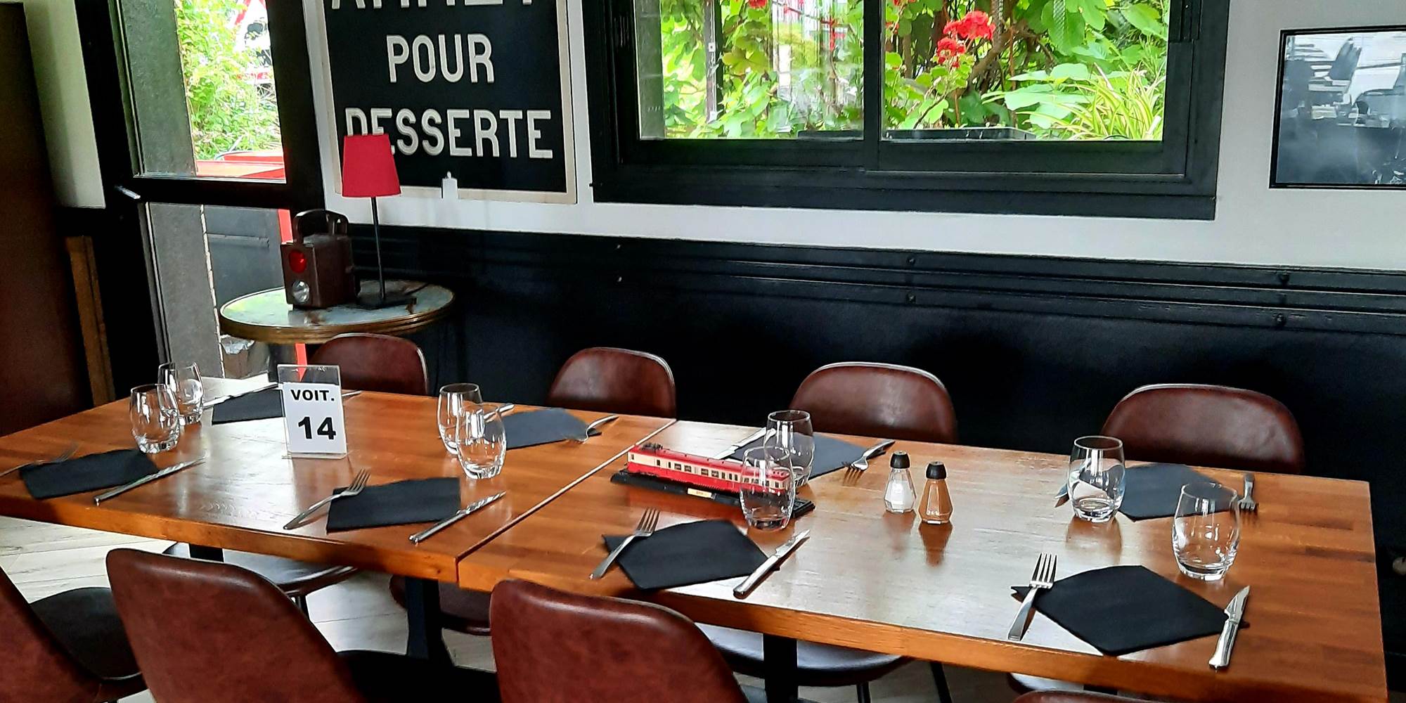 restaurant