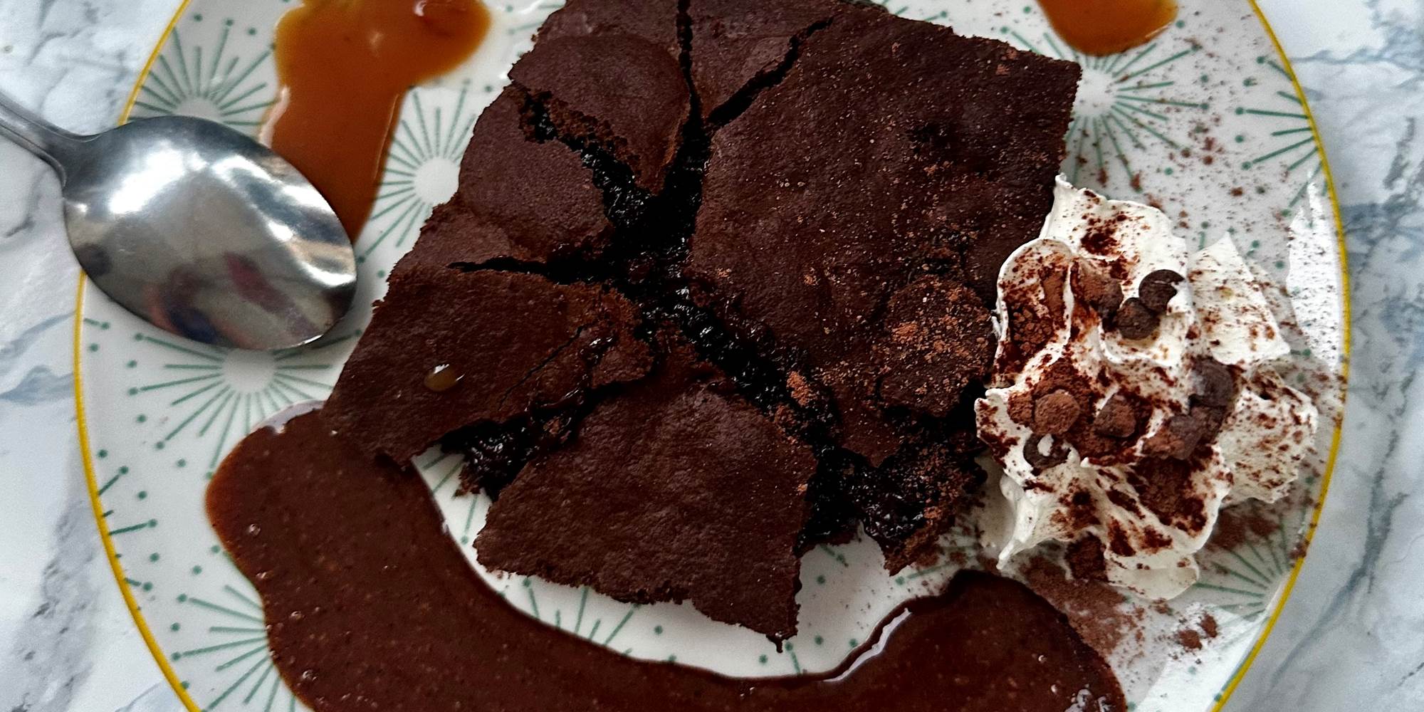 Restaurant-Boutique "Harmonie du Monde" : plats maison, produits frais majoritairement bio et locaux. Attenant à vos Gîtes "Le Chant des Sources" à Gimel-les-Cascades (19).