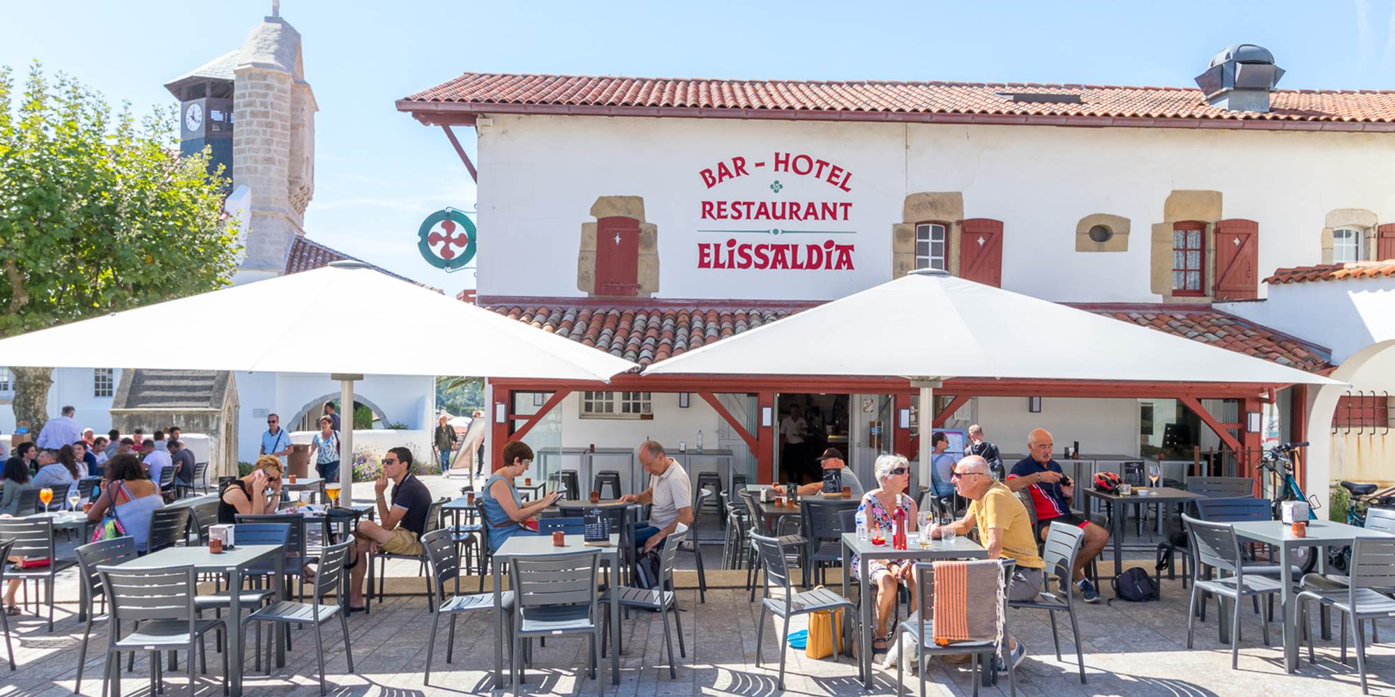 Hôtel Restaurant Elissaldia - Place - Bidart