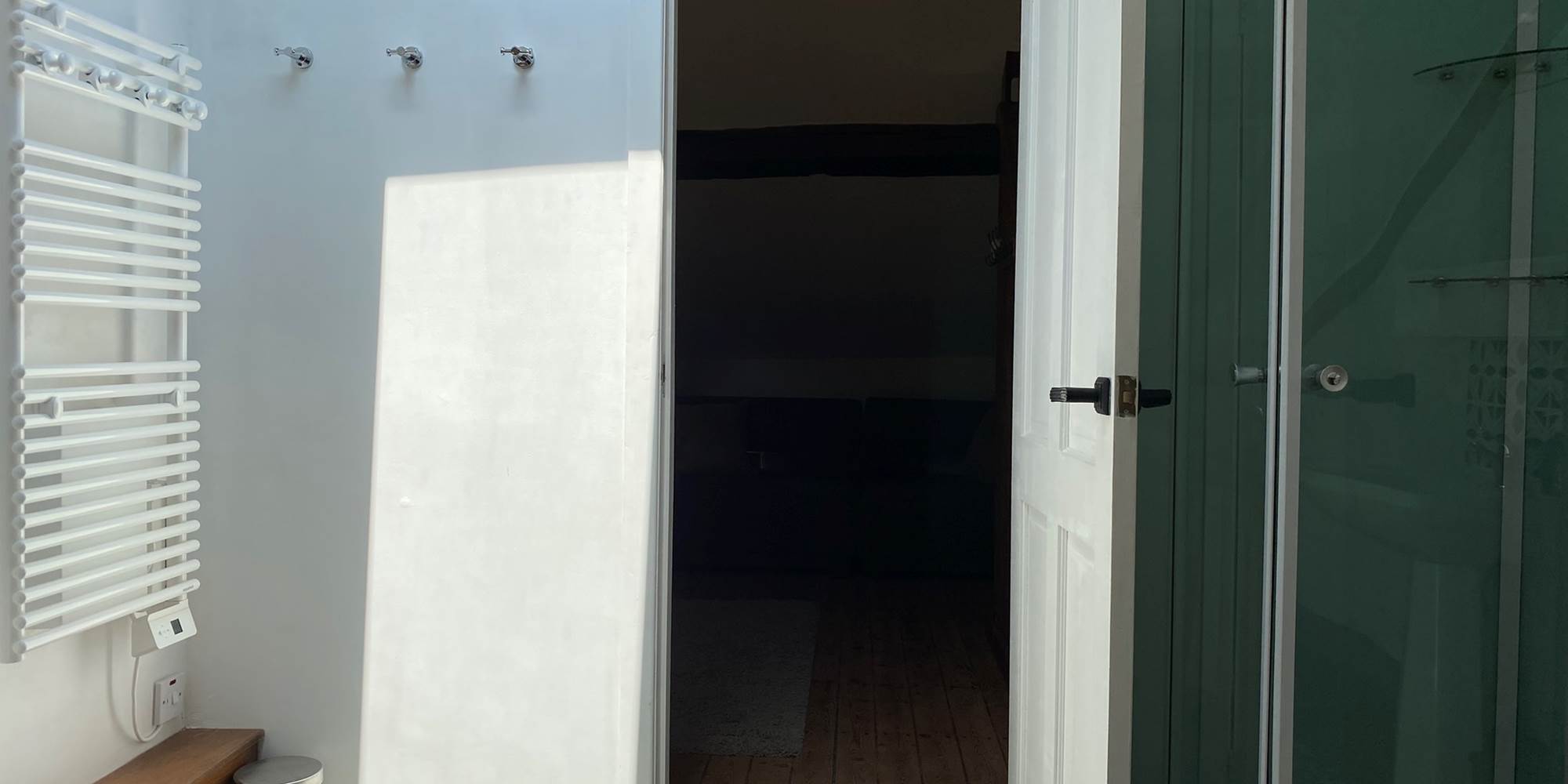 Photo de la salle de bain de la Chambre Champagne - Chambres d'hôtes La Grange Richard à Dinsac