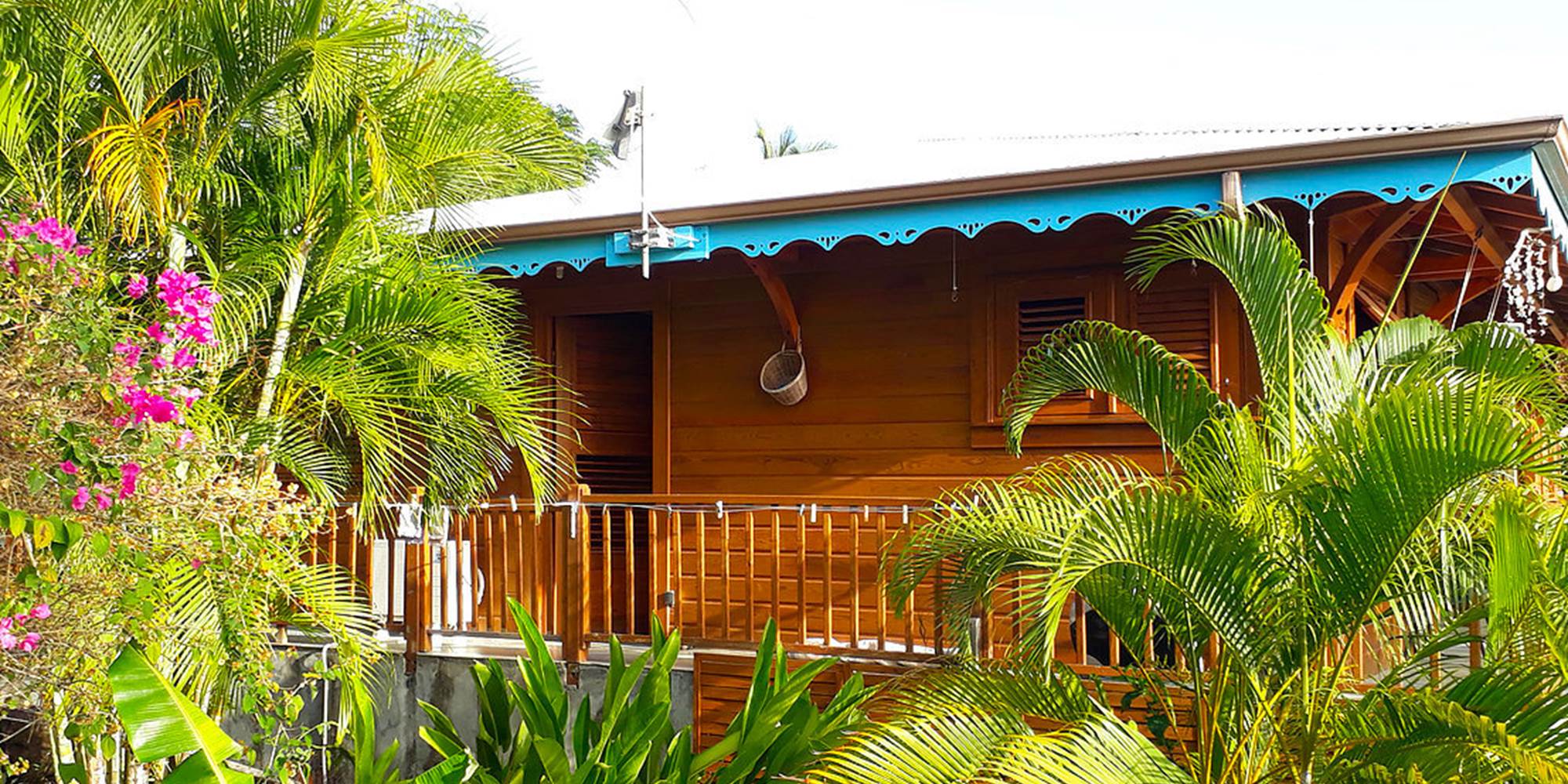 Porte vers la piscine