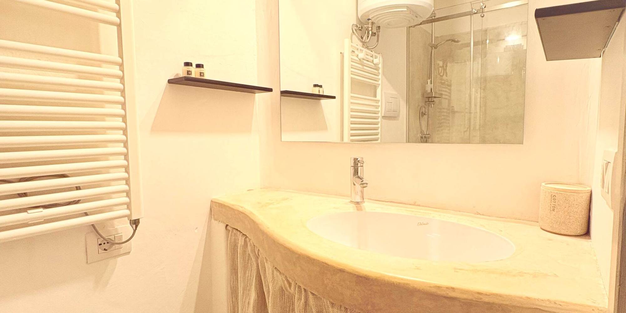 6d30649e-21d9-407d-aaee-1785312edc0e 2