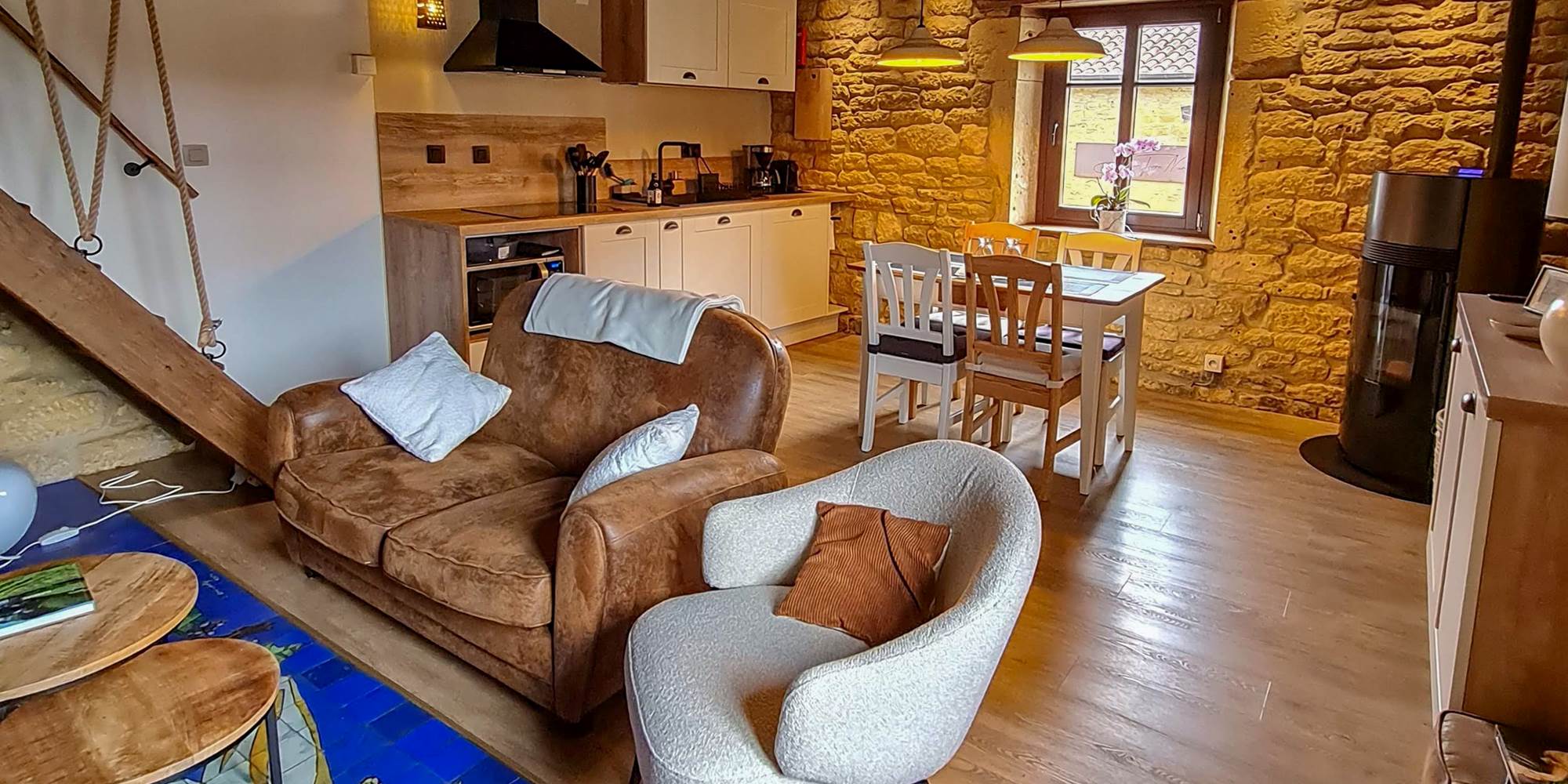 Rez de chaussée - Cuisine & Sofa